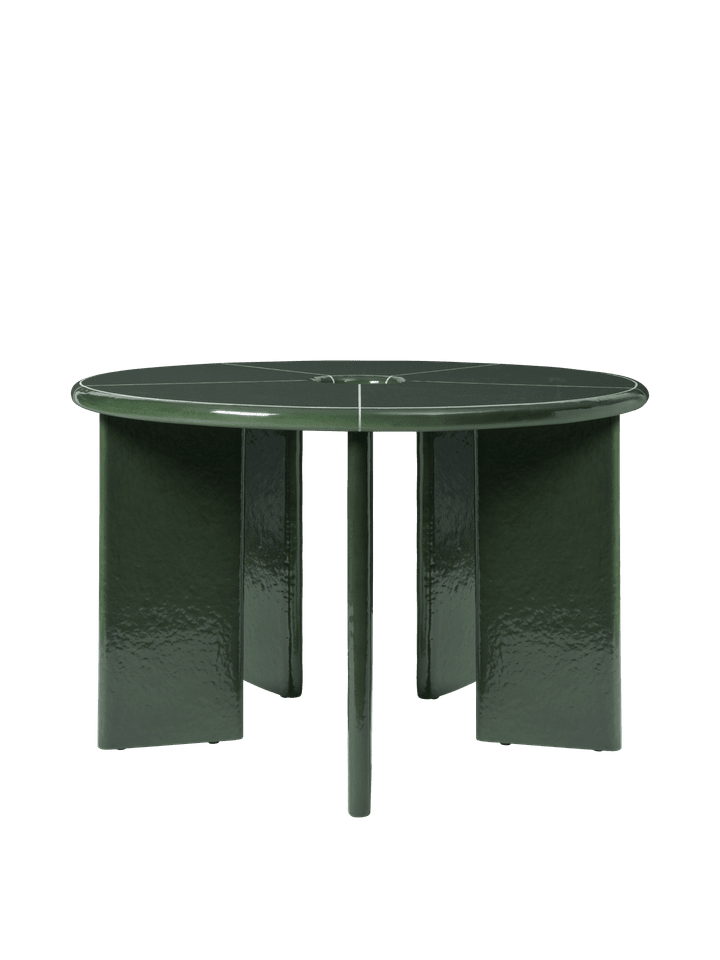 Deya Esstisch Ø120 in Dark Green präsentiert im Onlineshop von KAQTU Design AG. Esstisch ist von Ferm Living