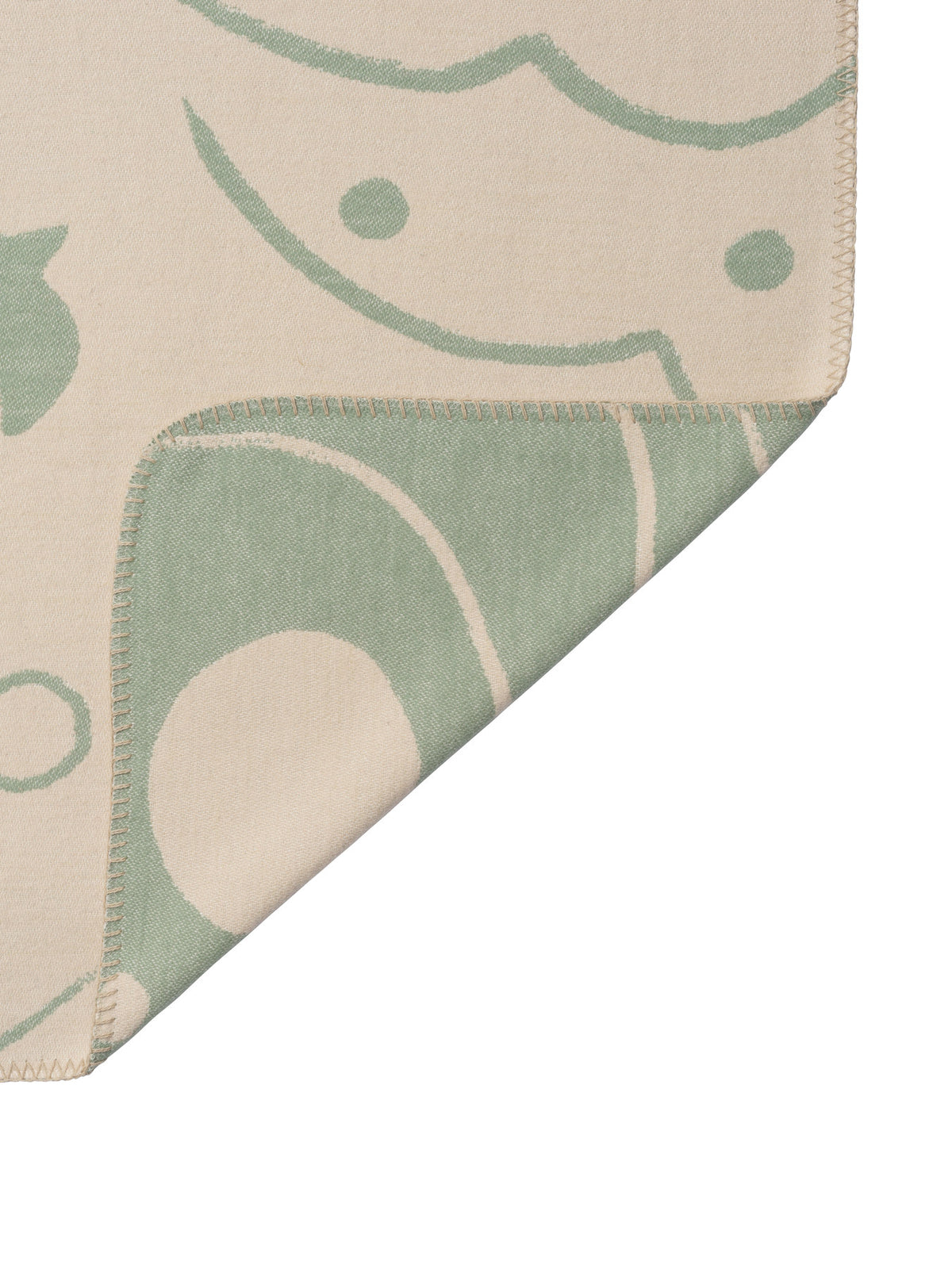 Skye Blanket Tea Green/Parchment in Tea Green/Parchment präsentiert im Onlineshop von KAQTU Design AG. Wolldecke ist von Ferm Living