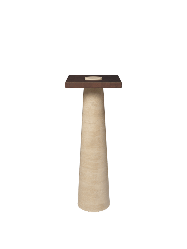 Grova Beistelltisch hoch in präsentiert im Onlineshop von KAQTU Design AG. Beistelltisch ist von Ferm Living