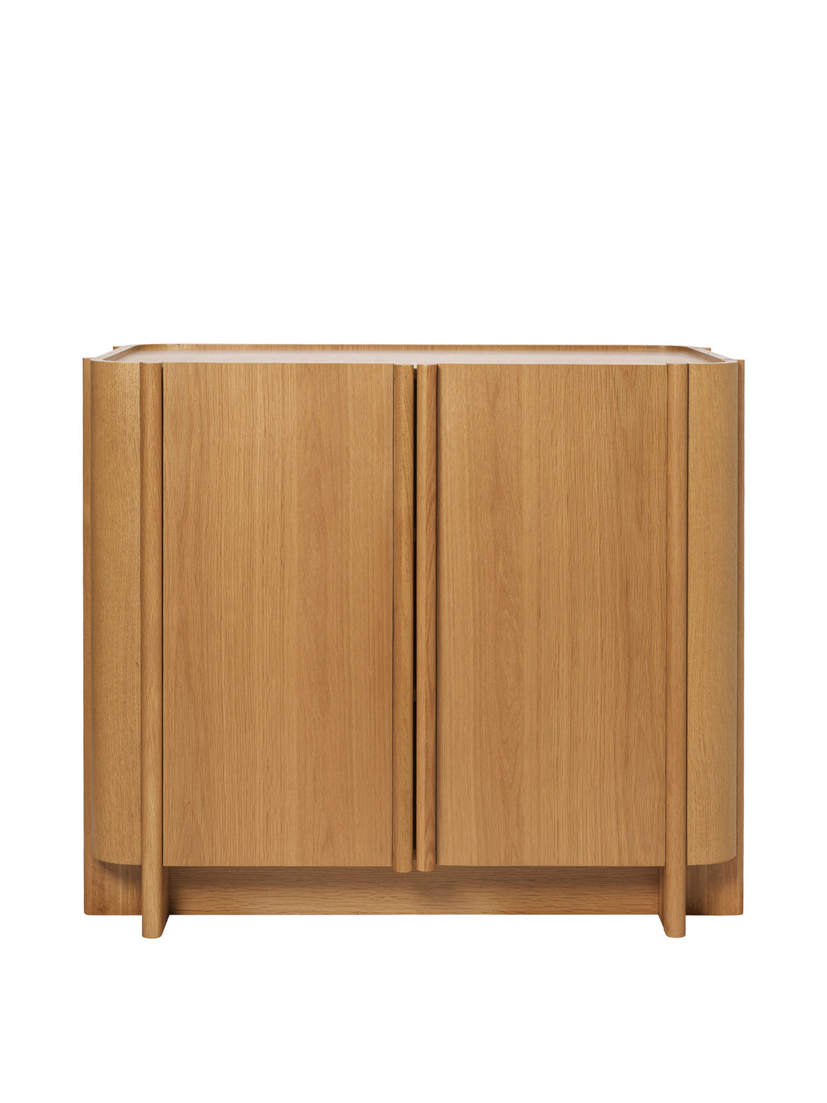 Tilu Kommode in Natur Eiche präsentiert im Onlineshop von KAQTU Design AG. Kommode ist von Ferm Living