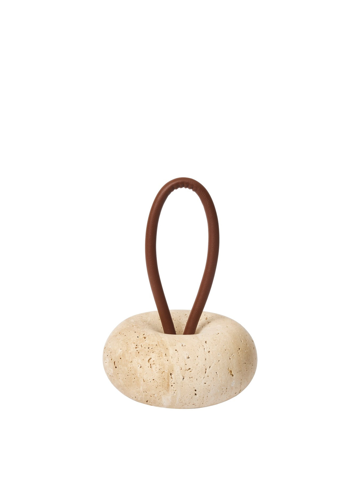 Runder Türstopper aus massivem Travertin mit Ledergriff, Farbe Travertin, Durchmesser 14 cm, Höhe 7.8 cm, Deko-Objekt von Ferm Living.