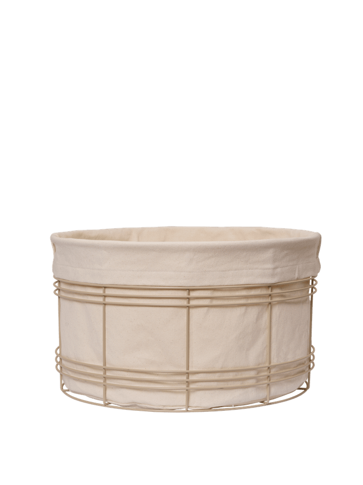 Fio Wäschekorb Low in Cashmere/Natural präsentiert im Onlineshop von KAQTU Design AG. Wäschekorb ist von Ferm Living
