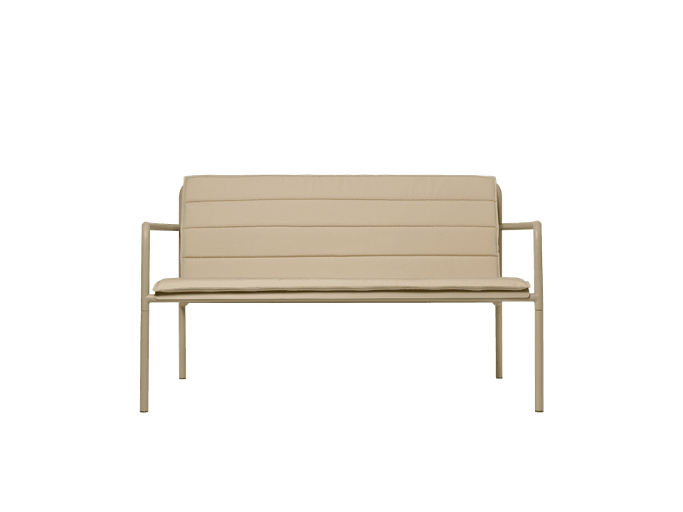 Elegantes Dapple Kissen für 2-Sitzer von Ferm Living, ideal für Gartenmöbel, in stilvollem Cashmere-Finish.