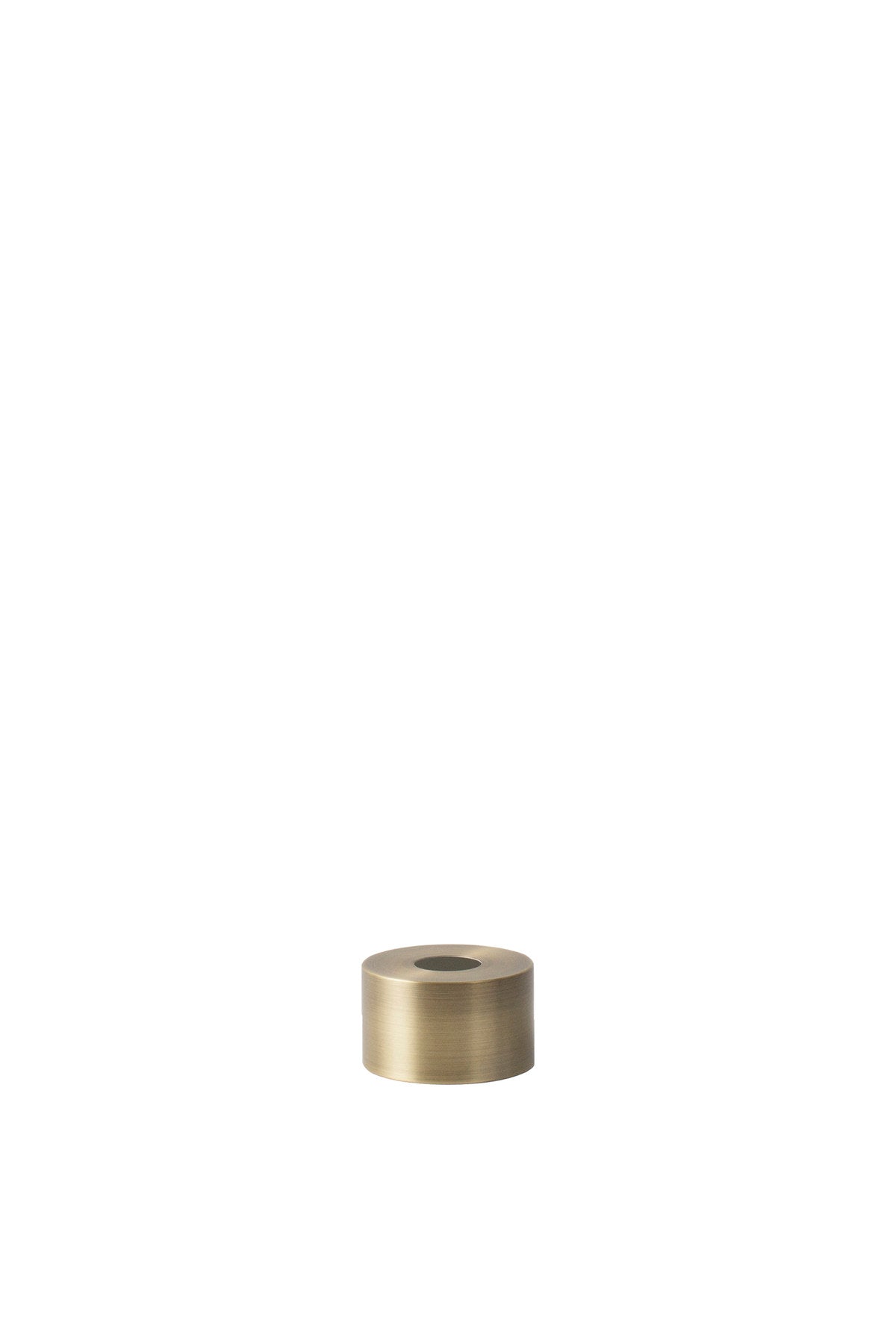 Collect Lampenschirm Disc Shade in Messing präsentiert im Onlineshop von KAQTU Design AG. Lampenschirm ist von Ferm Living