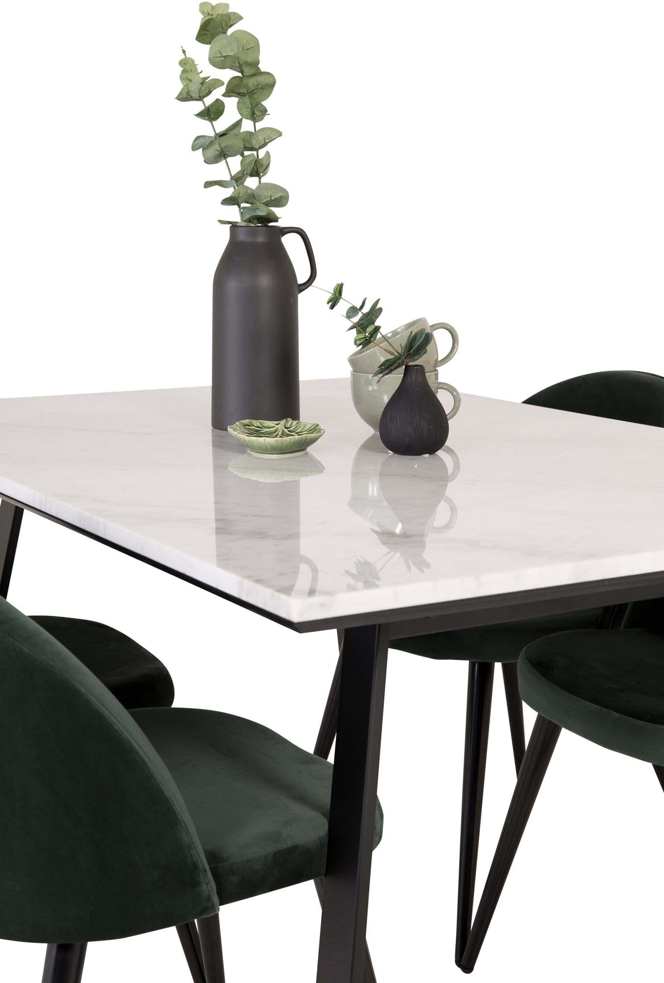 Estelle Esszimmerset: Luxuriöser Samt trifft auf modernes Design.