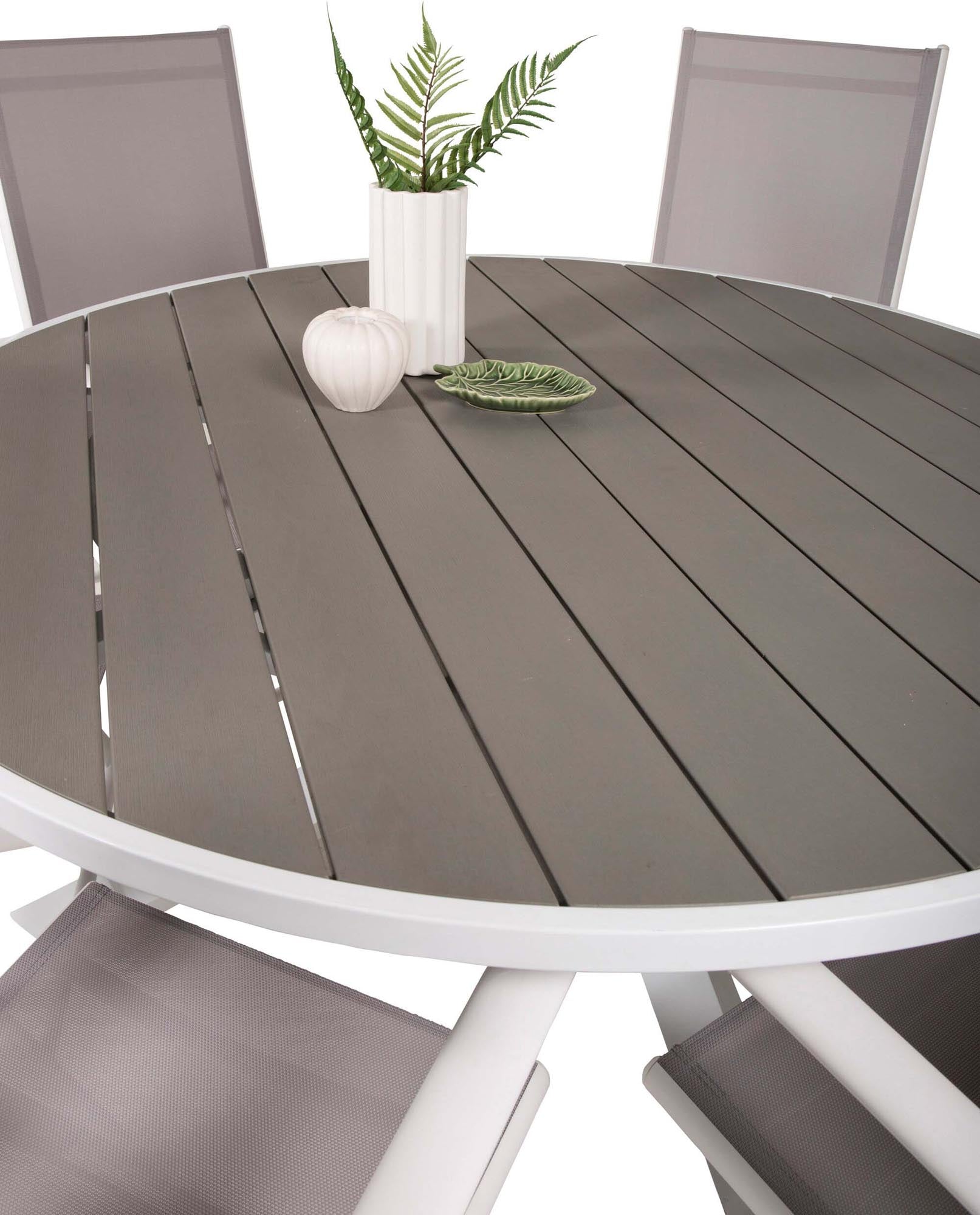 Stilvolles Parma Set: Perfekt für entspannte Outdoor-Momente.