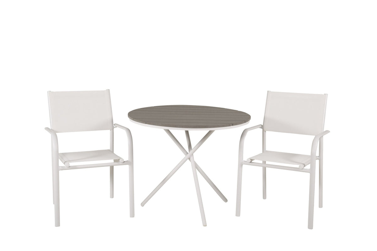 Zwei stapelbare Aussenstühle aus Aluminium und Textilene in Weiss/Grau neben rundem Café-Tisch ⌀90 cm aus Aluminium und Aintwood, Gartentischset.