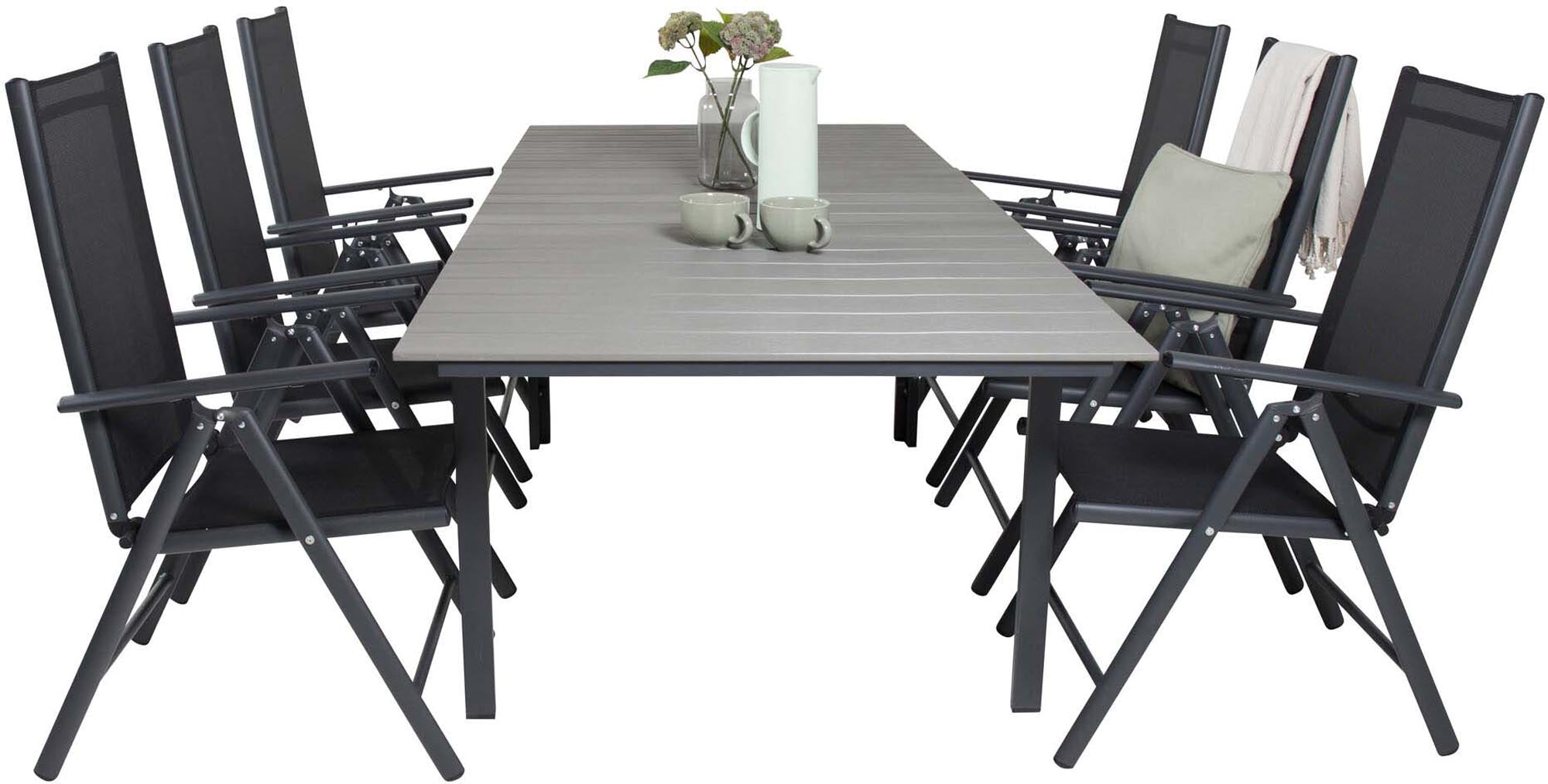 Vielseitiges Outdoor-Tischset mit ausziehbarem Esstisch und bequemen Stühlen für unvergessliche Momente im Freien.