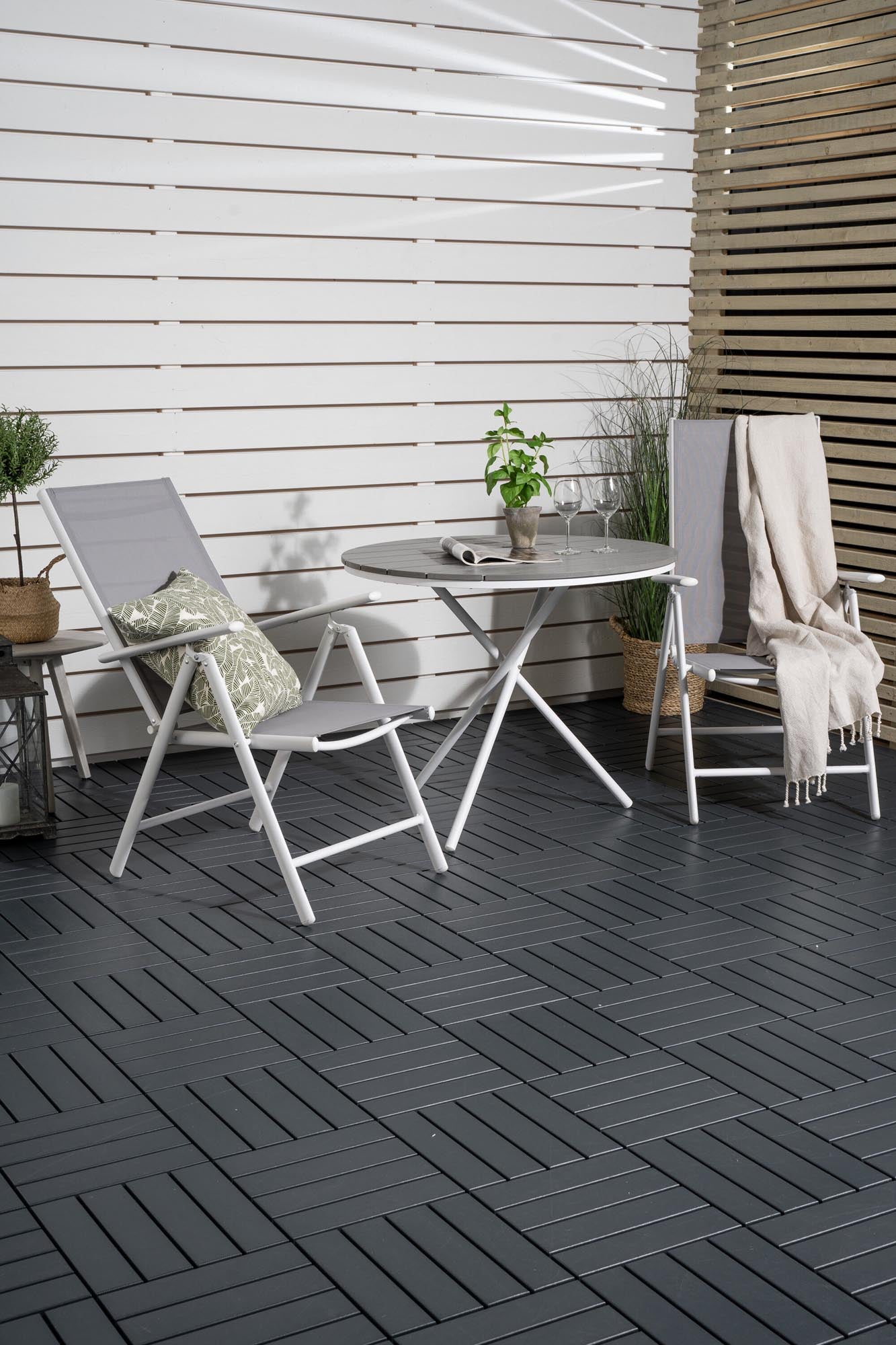 Parma Outdoor-Tischset + Break ⌀90cm/2St. in Grau weiss präsentiert im Onlineshop von KAQTU Design AG. Gartentischset ist von Venture Home