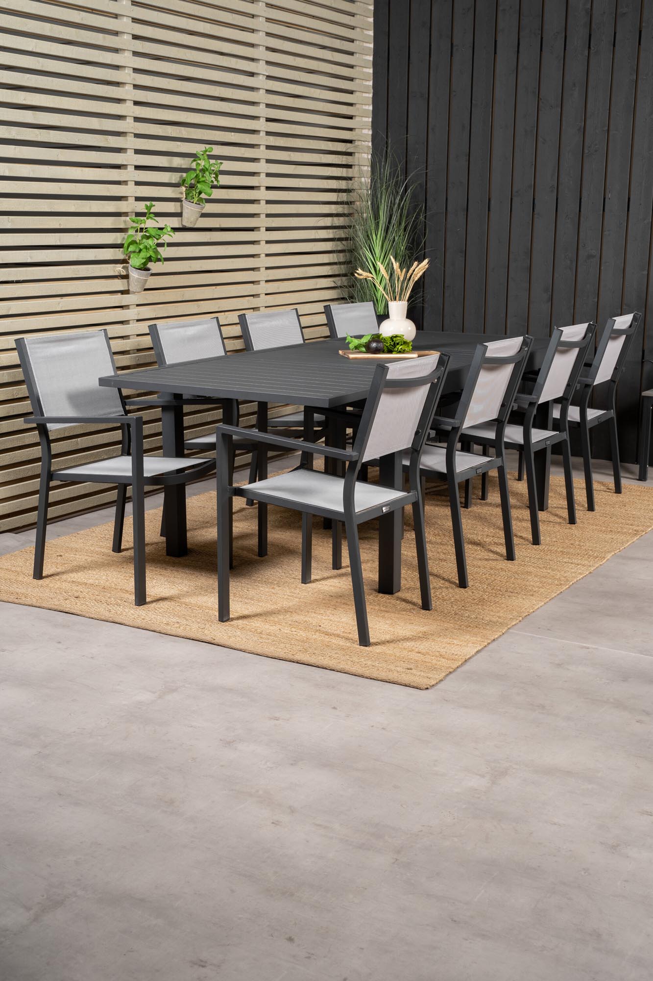 Marbella Outdoor-Tischset ausziehbar + Copacabana 240cm/8St. in Grau präsentiert im Onlineshop von KAQTU Design AG. Gartentischset ist von Venture Home