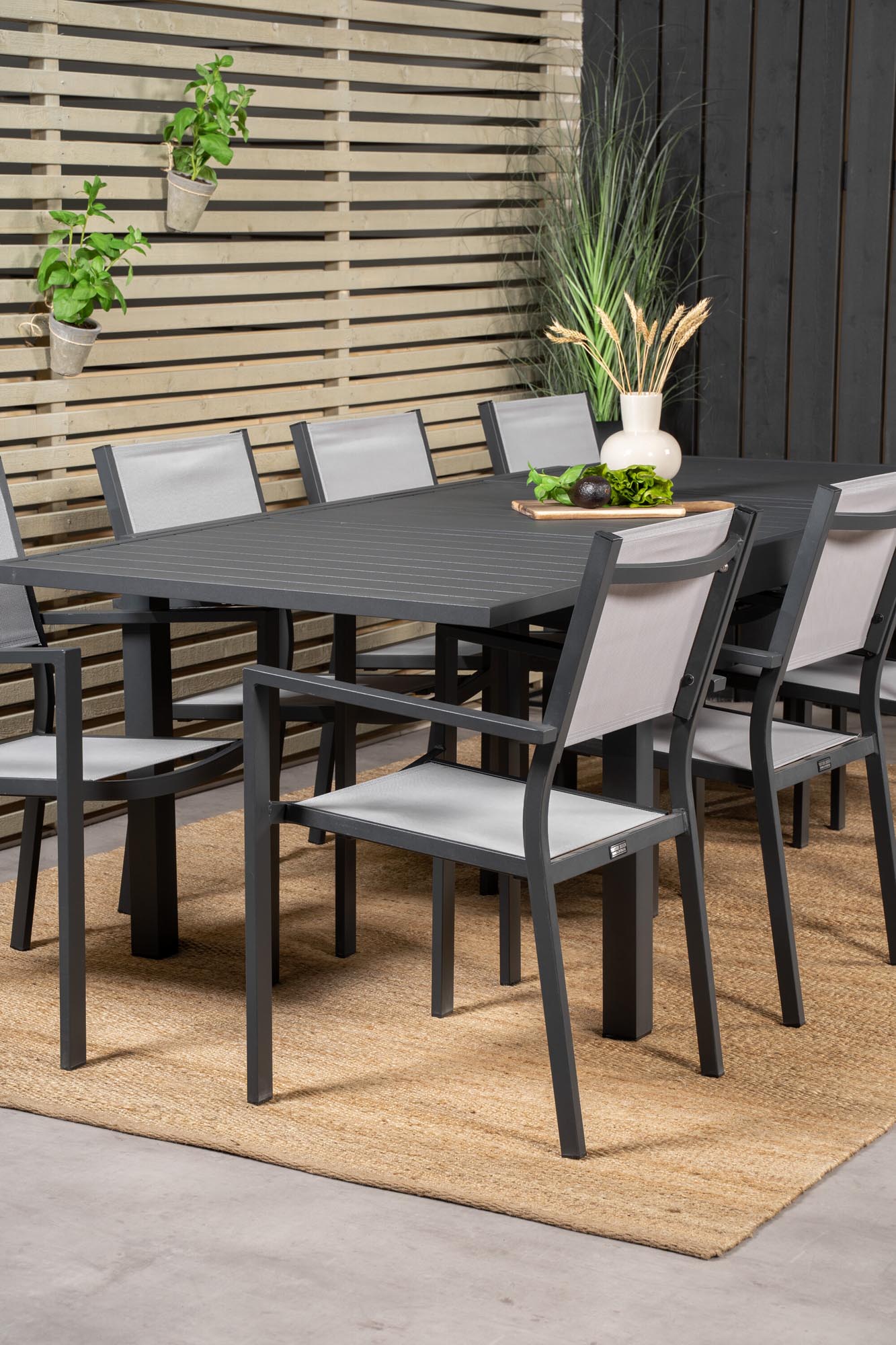 Marbella Outdoor-Tischset ausziehbar + Copacabana 240cm/8St. in Grau präsentiert im Onlineshop von KAQTU Design AG. Gartentischset ist von Venture Home