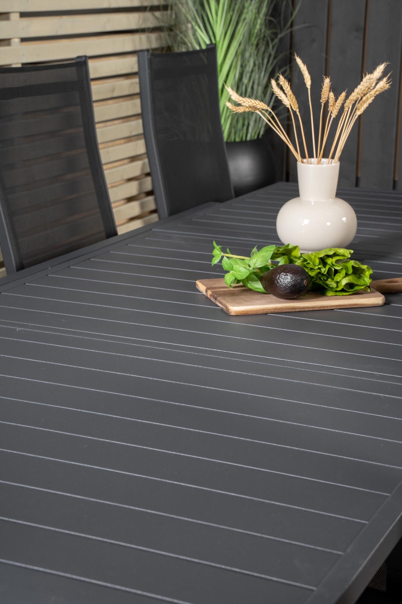 Marbella Outdoor-Tischset ausziehbar + Copacabana Recliner 240cm/8St. in Schwarz präsentiert im Onlineshop von KAQTU Design AG. Gartentischset ist von Venture Home