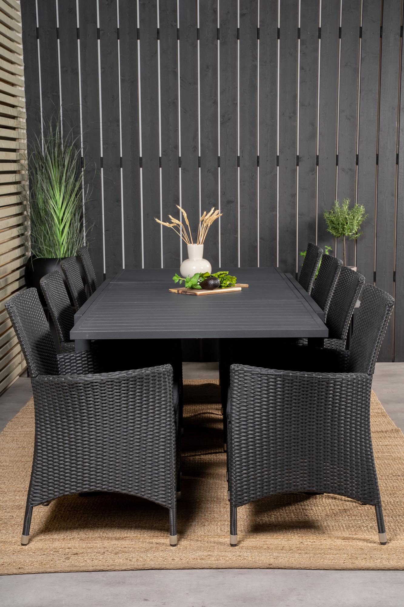 Marbella Outdoor-Tischset ausziehbar + Knick 240cm/8St. in Schwarz präsentiert im Onlineshop von KAQTU Design AG. Gartentischset ist von Venture Home