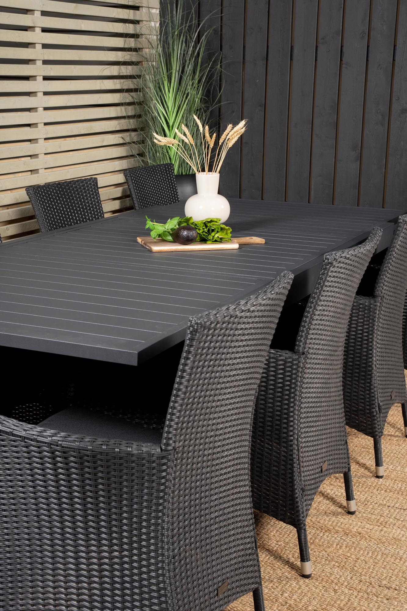 Venture Home Marbella: Vielseitiges Outdoor-Set für 8 Personen.