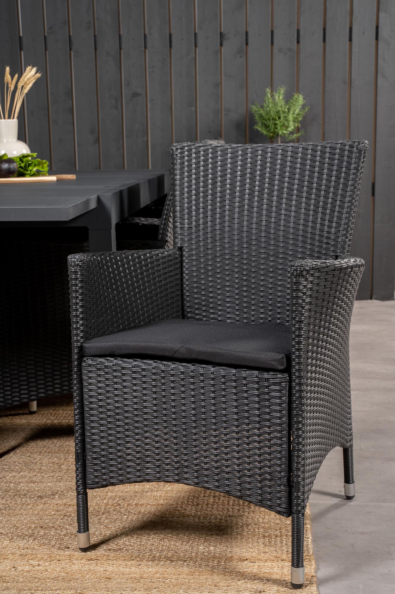 Marbella Outdoor-Tischset ausziehbar + Knick 240cm/8St. in Schwarz präsentiert im Onlineshop von KAQTU Design AG. Gartentischset ist von Venture Home
