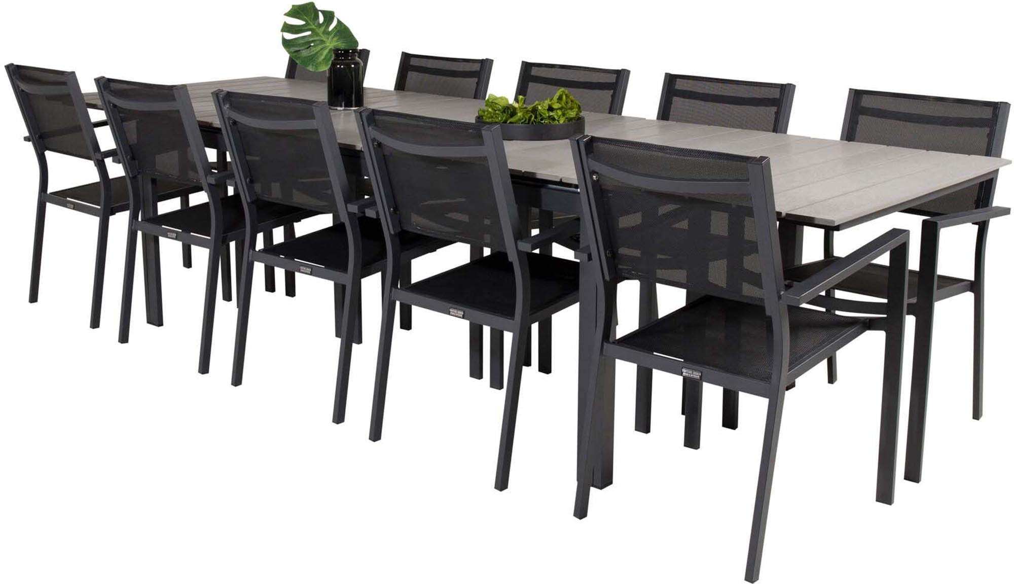 Levels Outdoor-Tischset + Copacabana 224cm/8St. in Schwarz präsentiert im Onlineshop von KAQTU Design AG. Gartentischset ist von Venture Home