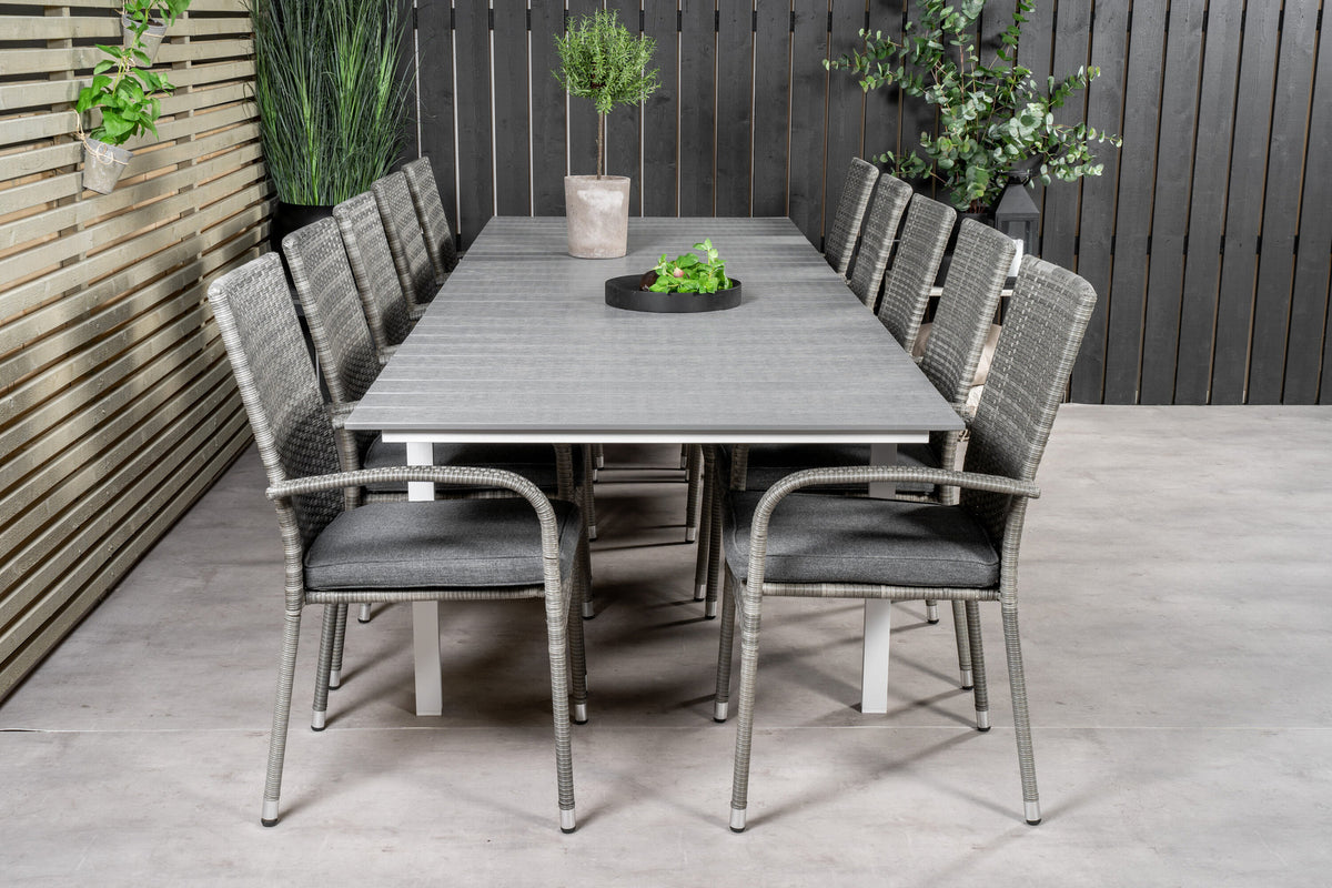Levels Outdoor-Tischset + Anna 224cm/8St. in Grau präsentiert im Onlineshop von KAQTU Design AG. Gartentischset ist von Venture Home