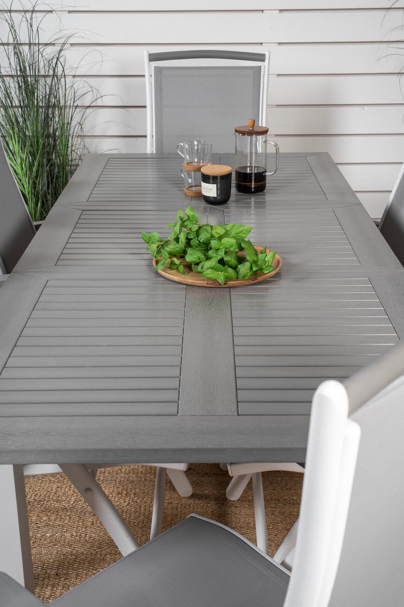 Albany Outdoor-Gartentischset ausziehbar + Position 152cm/6St. in Weiss Alu / Grau präsentiert im Onlineshop von KAQTU Design AG. Gartentischset ist von Venture Home