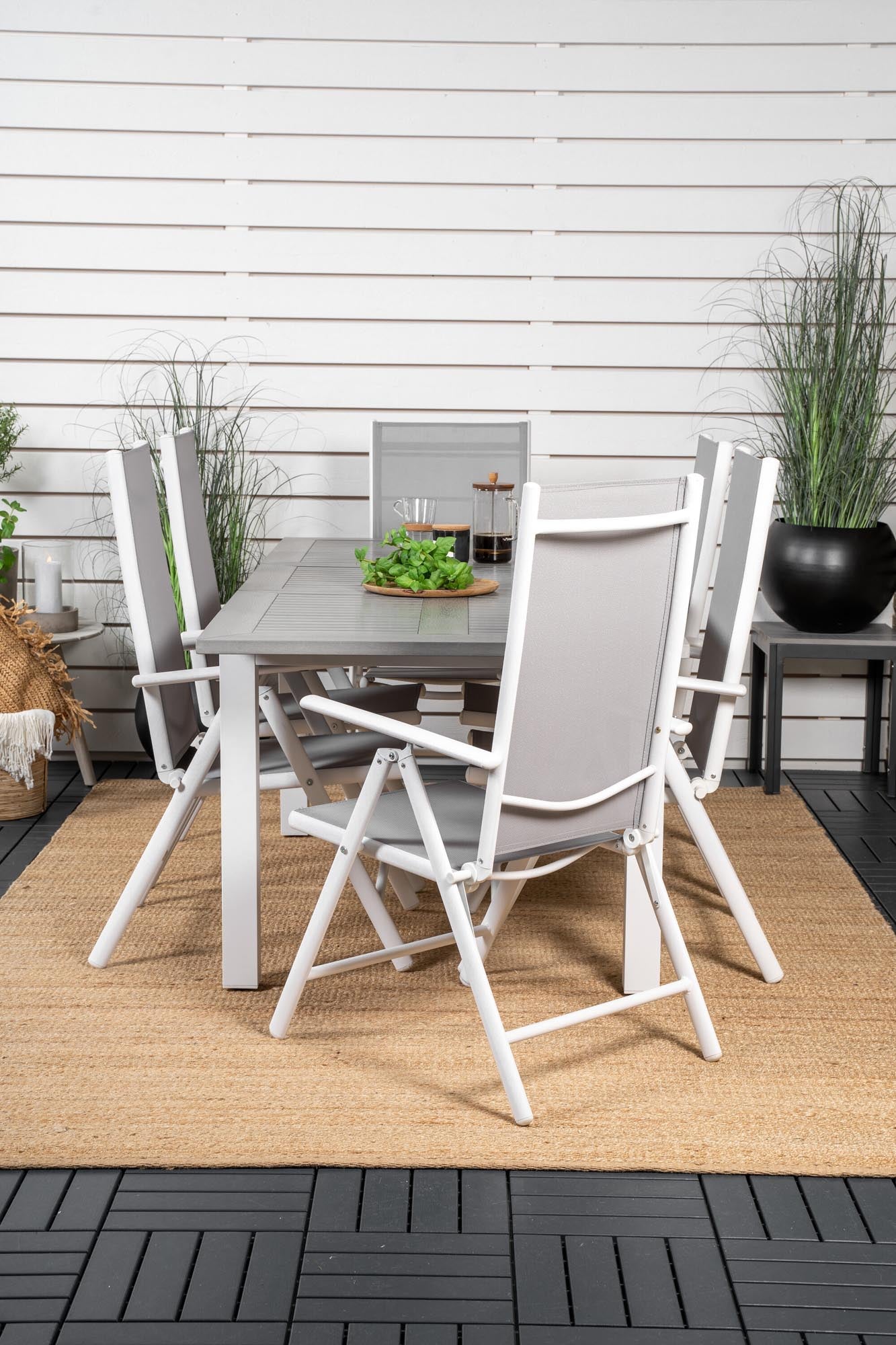 Albany Outdoor-Gartentischset ausziehbar + Break 152cm/6St. in Grau weiss präsentiert im Onlineshop von KAQTU Design AG. Gartentischset ist von Venture Home
