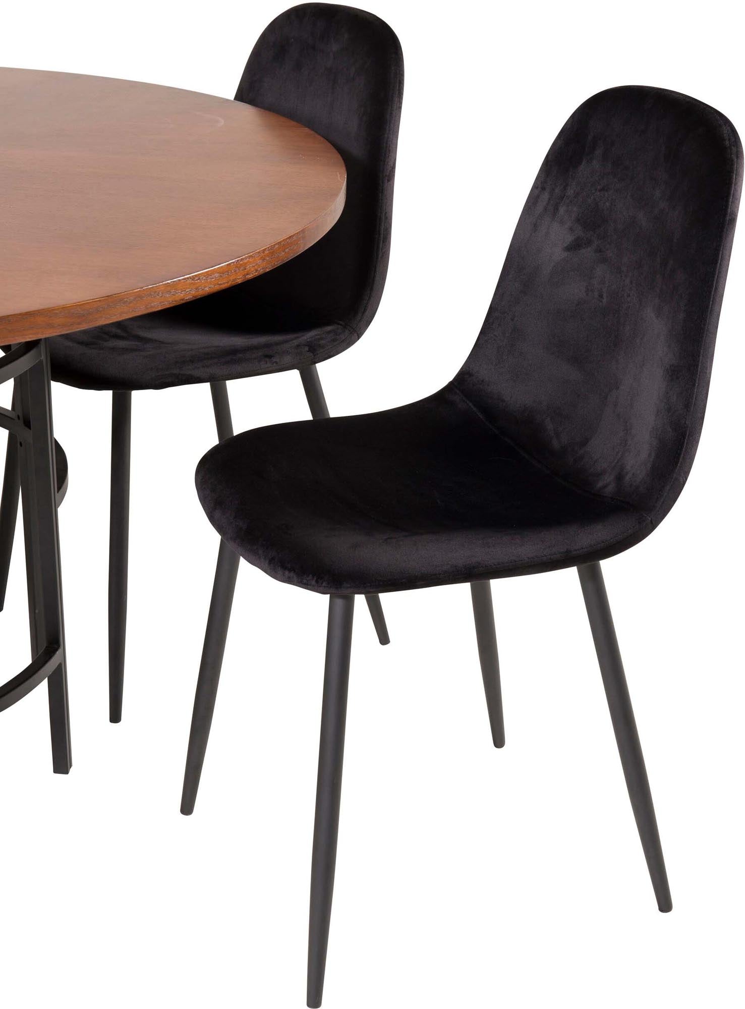 Skandinavisches Esszimmerset für stilvolle und gemütliche Abende.