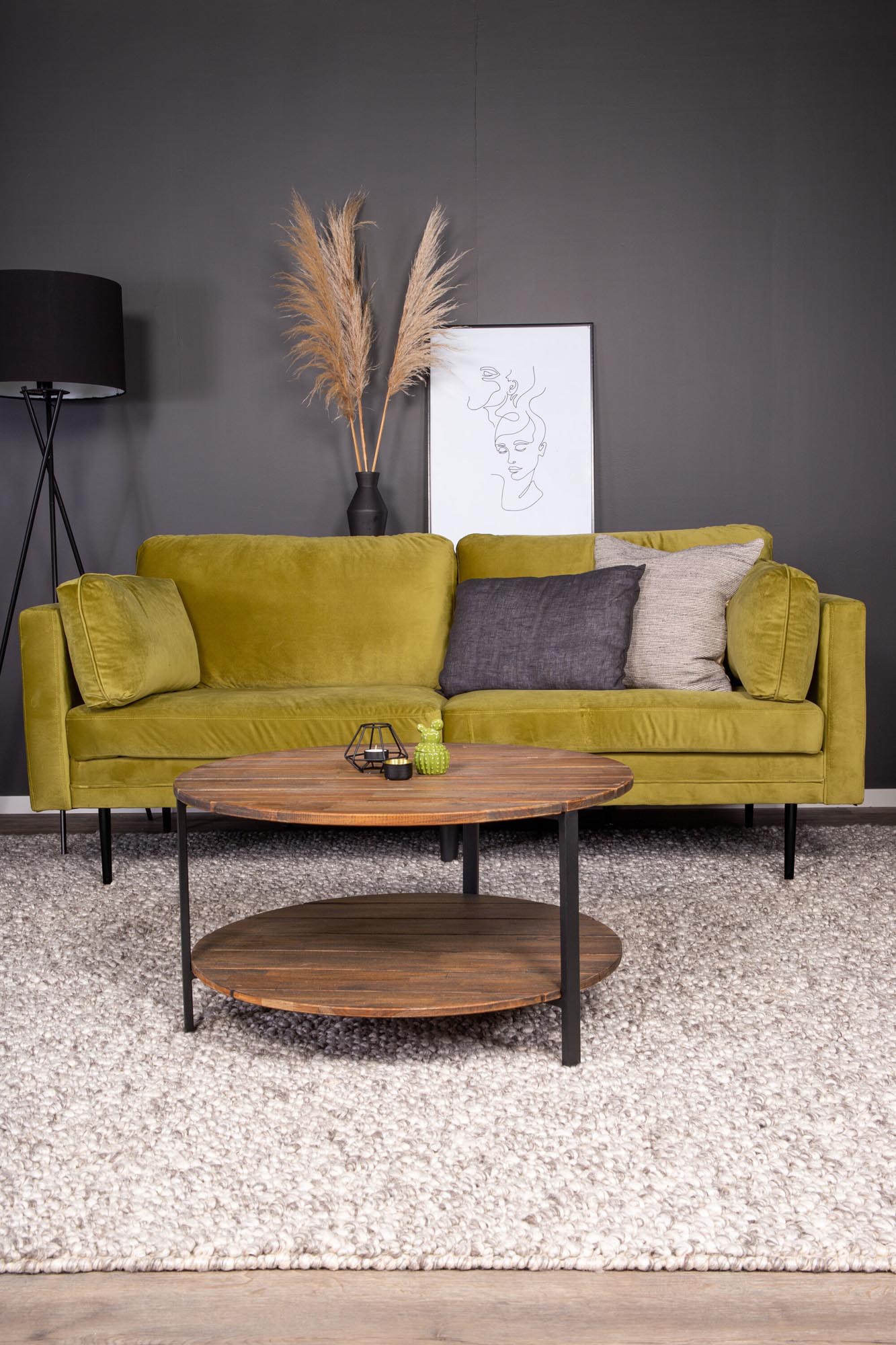 Boom Sofa in Grün/Schwarz präsentiert im Onlineshop von KAQTU Design AG. 3er Sofa ist von Venture Home