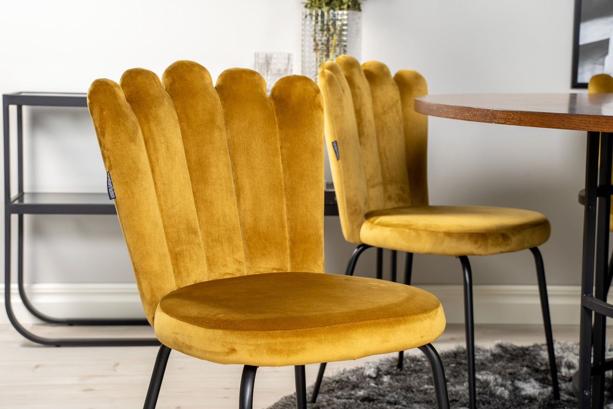 Esszimmerset Copenhagen + Limhamn Light ⌀140cm/6St. in Schwarzbraun / Gelb präsentiert im Onlineshop von KAQTU Design AG. Esszimmerset ist von Venture Home