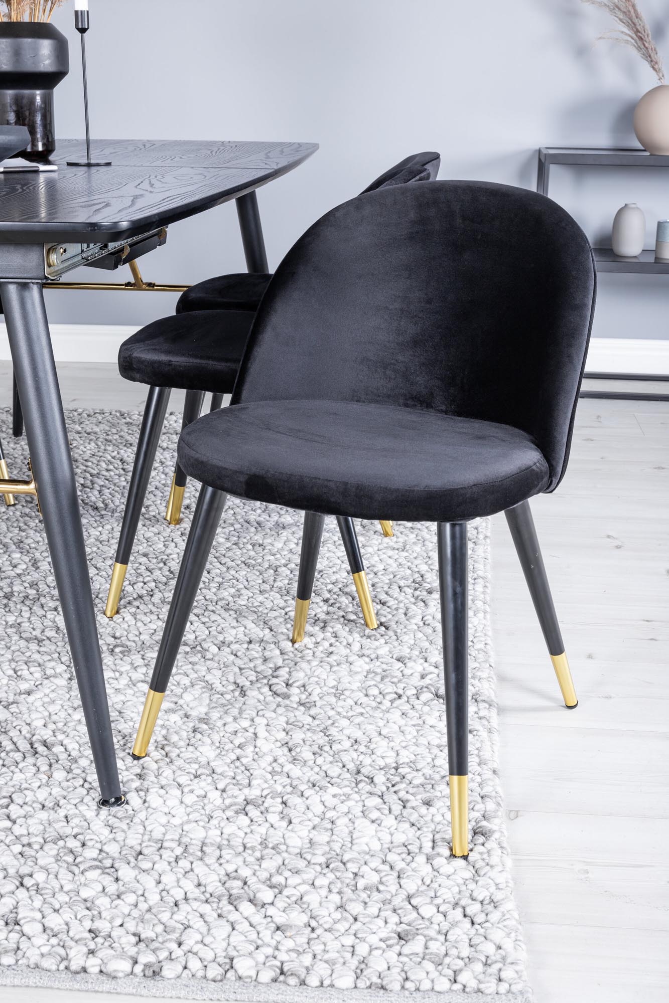 Luxuriöses Esszimmerset in Gold, ausziehbar, 180cm, 6 Velvet Stühle.