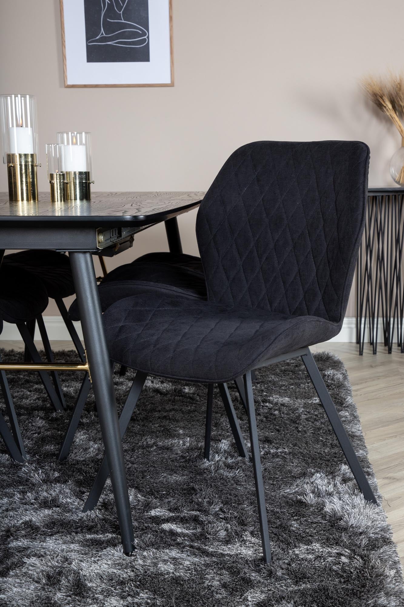 Gold Esszimmerset ausziehbar + Gemma 180cm/6St. in Schwarz präsentiert im Onlineshop von KAQTU Design AG. Esszimmerset ist von Venture Home