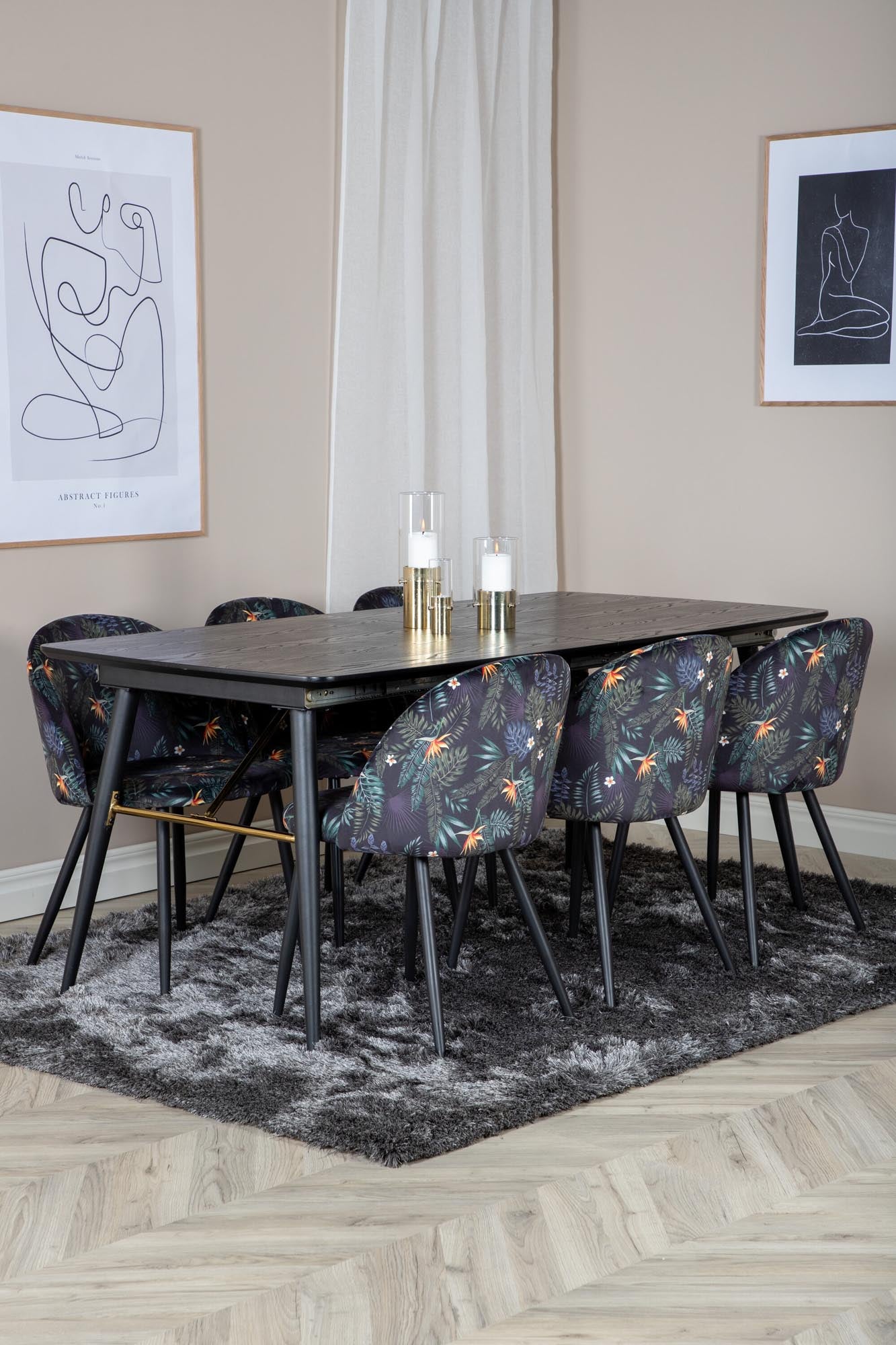 Gold Esszimmerset ausziehbar + Velvet 180cm/6St. in Schwarz präsentiert im Onlineshop von KAQTU Design AG. Esszimmerset ist von Venture Home
