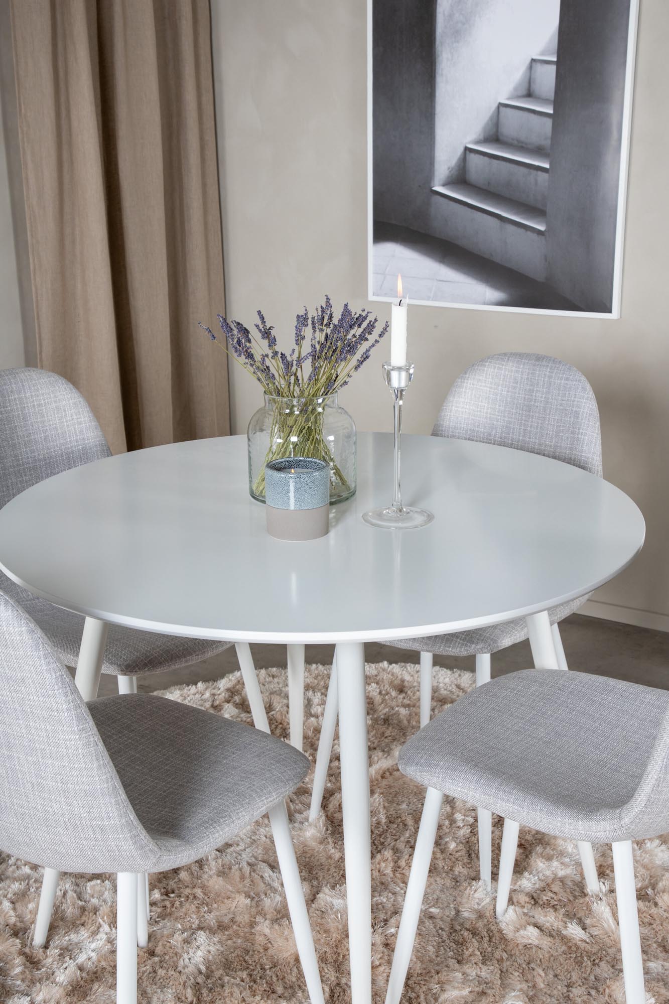 Plaza Esszimmerset + Polar ⌀100cm/4St. in Grau / Weiss präsentiert im Onlineshop von KAQTU Design AG. Esszimmerset ist von Venture Home