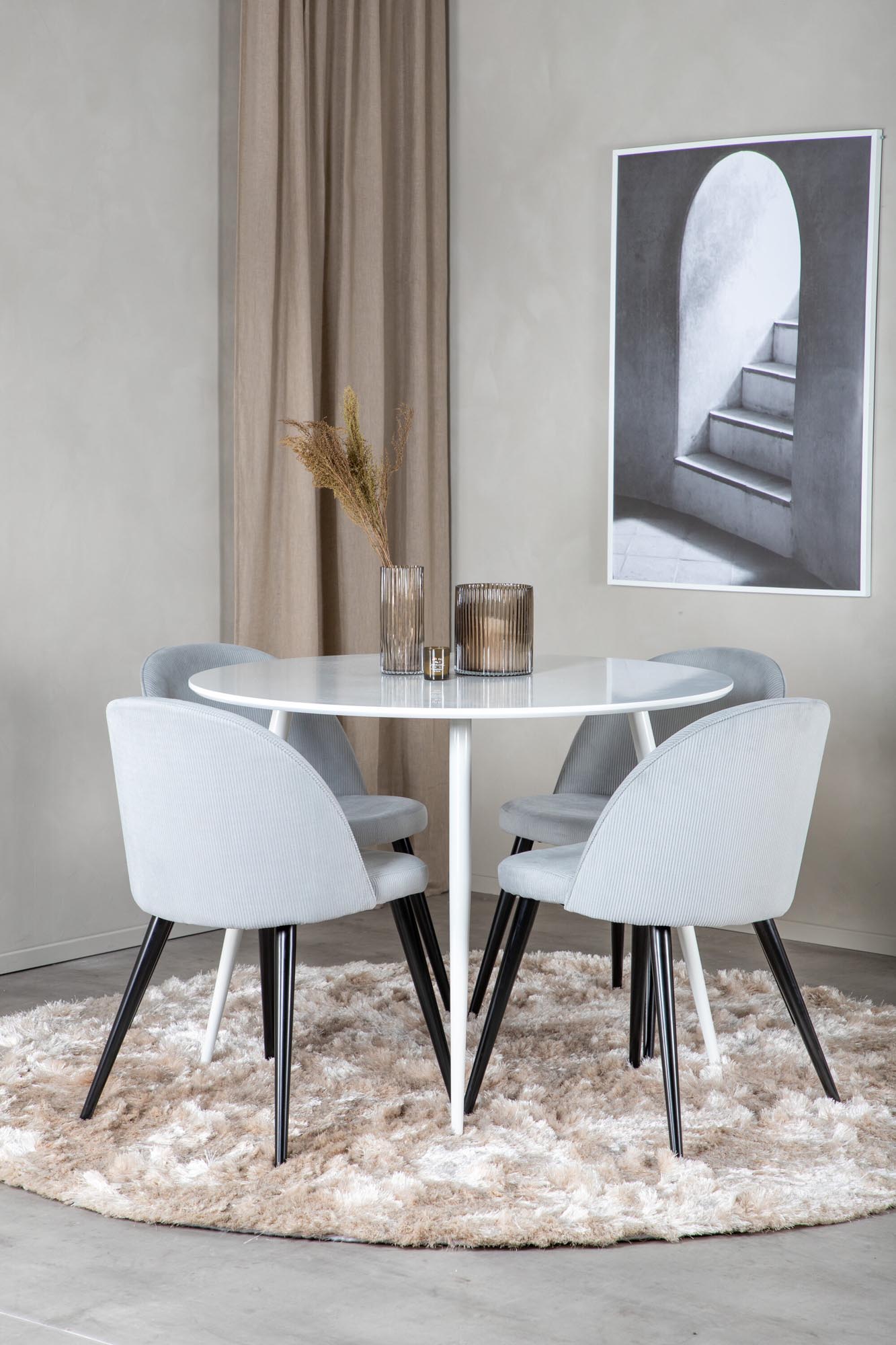 Plaza Esszimerset + Velvet ⌀100cm/4St. in Weiss / Schwarzgrau präsentiert im Onlineshop von KAQTU Design AG. Esszimmerset ist von Venture Home