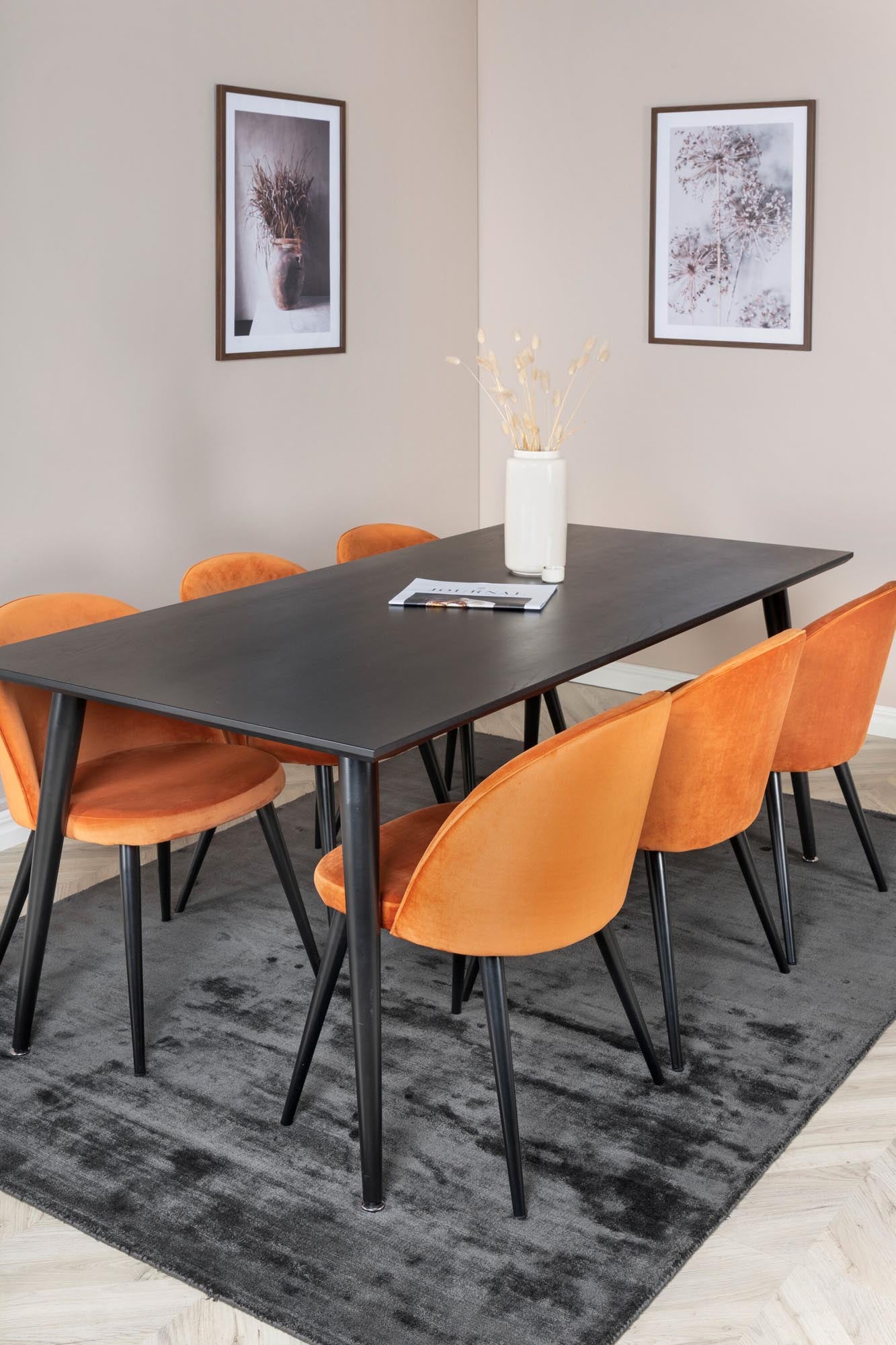 Dipp Esszimmerset + Velvet 180cm/6St. in Schwarz / Orange präsentiert im Onlineshop von KAQTU Design AG. Esszimmerset ist von Venture Home