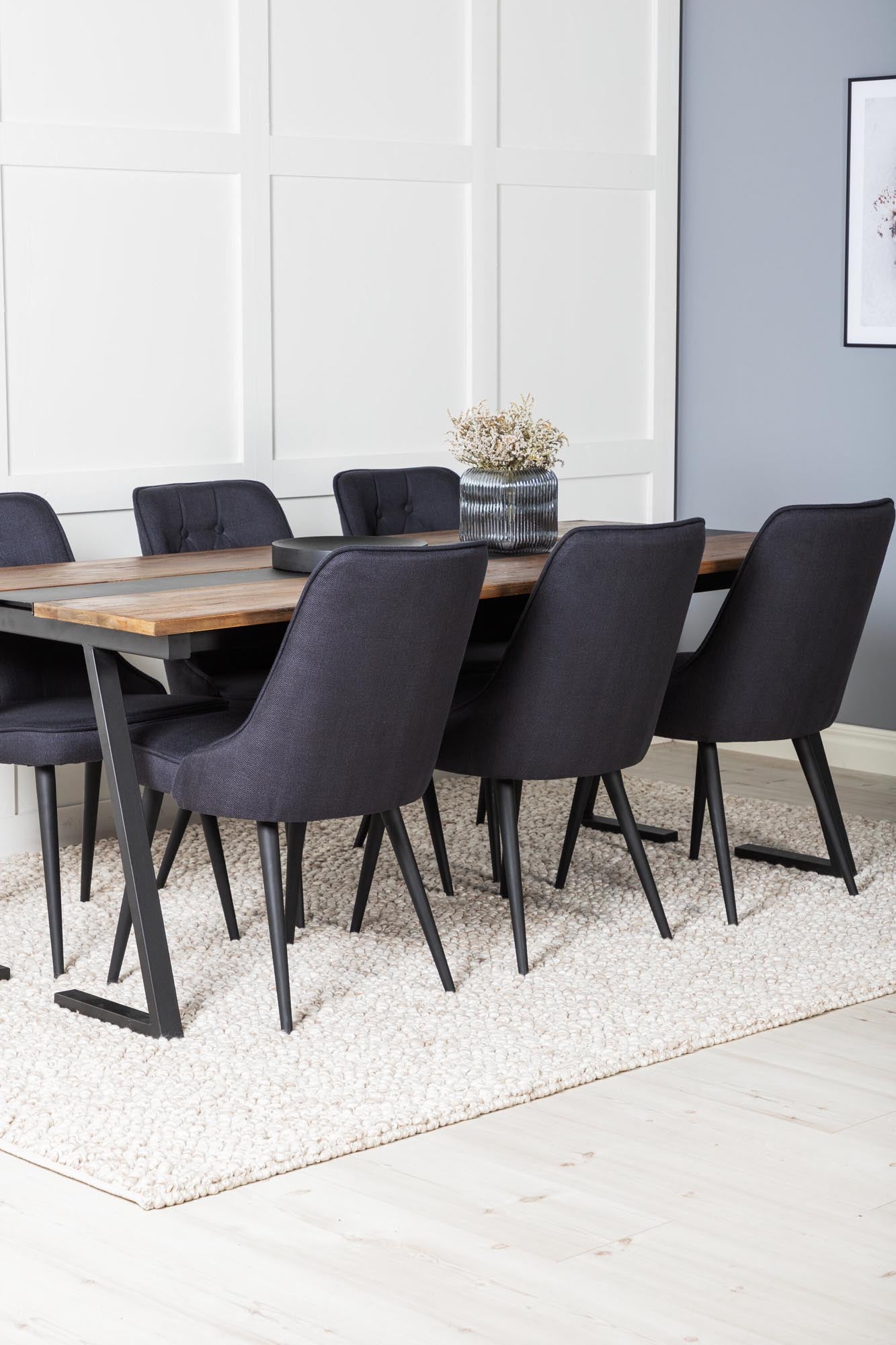 Jakarta Esszimmerset + Velvet Deluxe 200cm/6St. in Schwarz präsentiert im Onlineshop von KAQTU Design AG. Esszimmerset ist von Venture Home