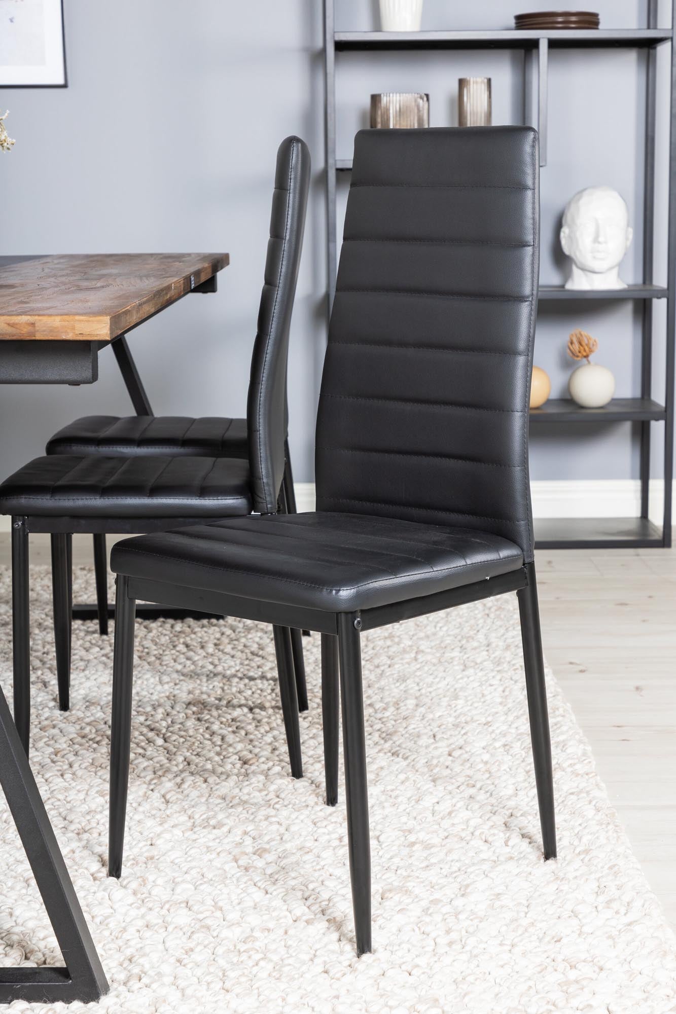 Jakarta Esszimmerset + Slim 200cm/6St. in Schwarz präsentiert im Onlineshop von KAQTU Design AG. Esszimmerset ist von Venture Home