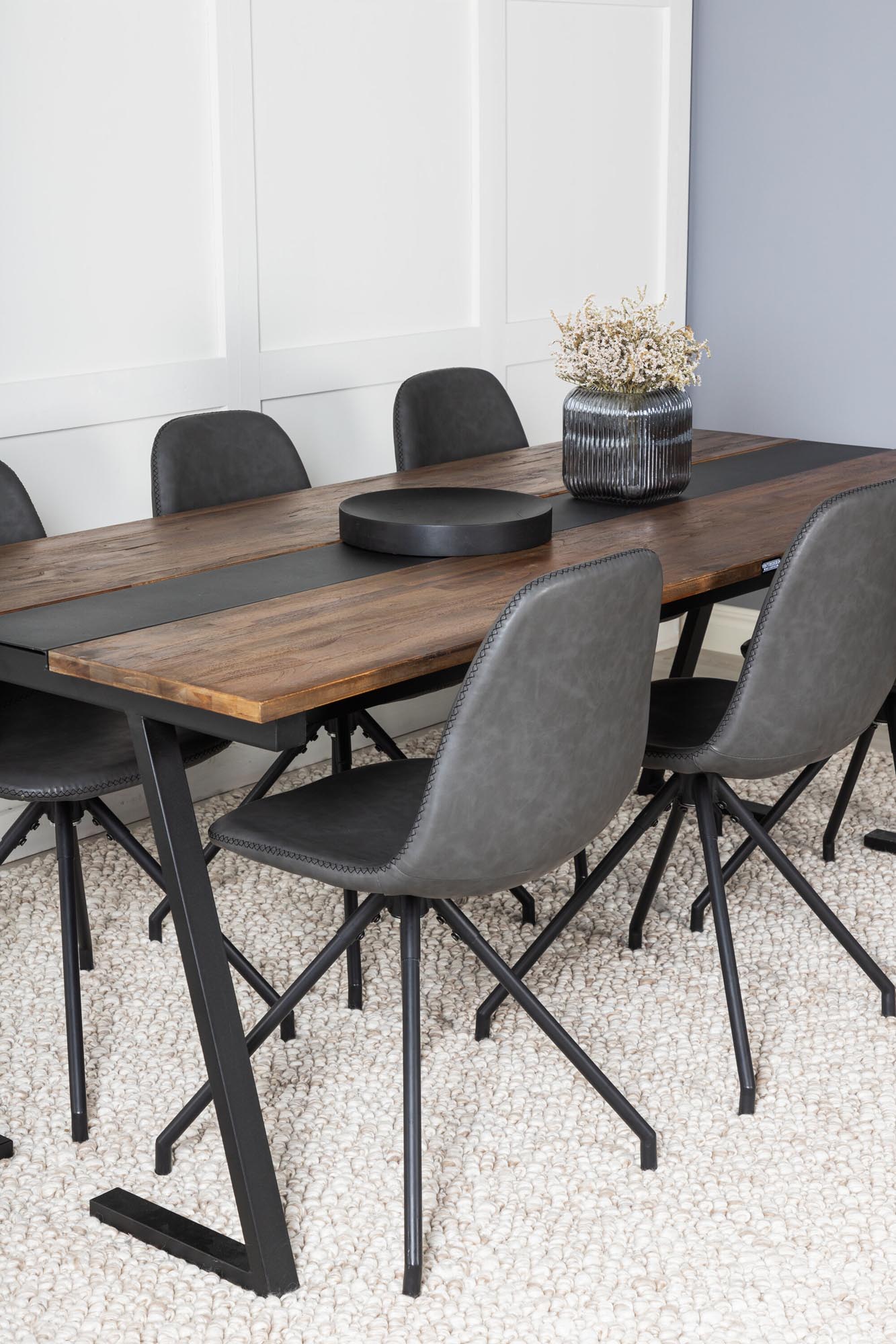 Jakarta Esszimmerset + Polar 200cm/6St. in Schwarz präsentiert im Onlineshop von KAQTU Design AG. Esszimmerset ist von Venture Home