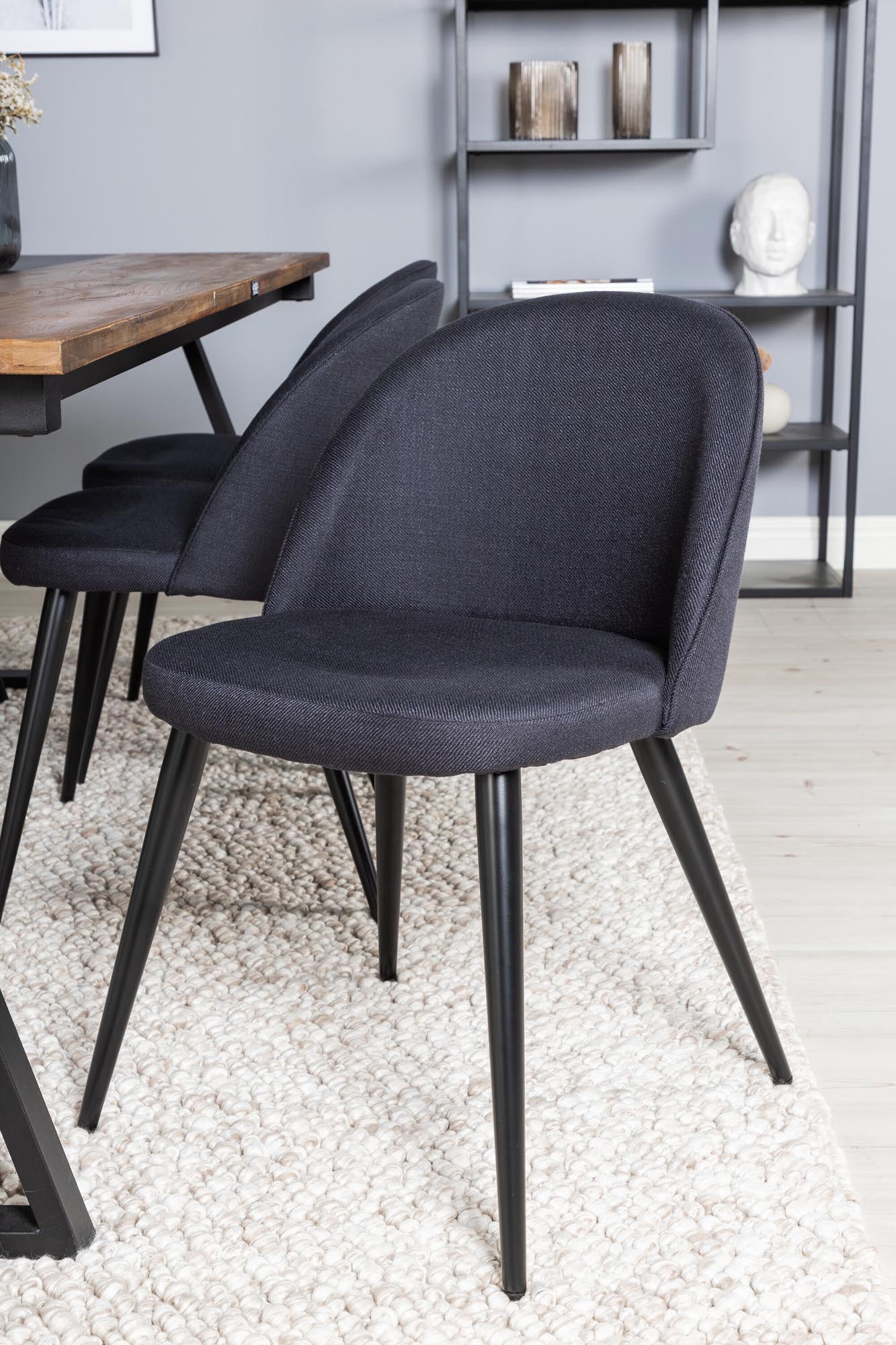 Jakarta Esszimmerset + Velvet 200cm/6St. in Schwarz präsentiert im Onlineshop von KAQTU Design AG. Esszimmerset ist von Venture Home