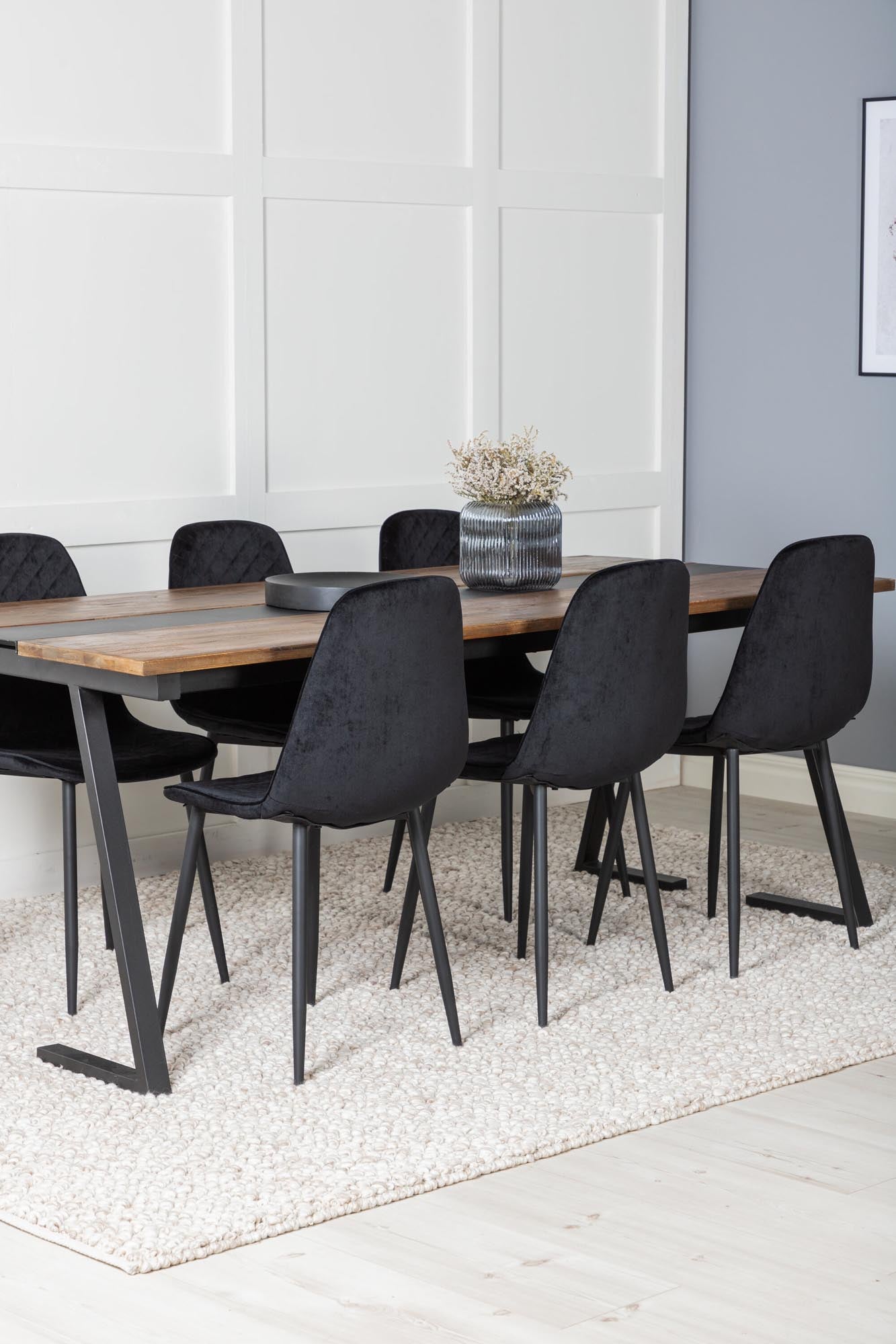 Jakarta Esszimmerset + Polar 200cm/6St. in Schwarz präsentiert im Onlineshop von KAQTU Design AG. Esszimmerset ist von Venture Home