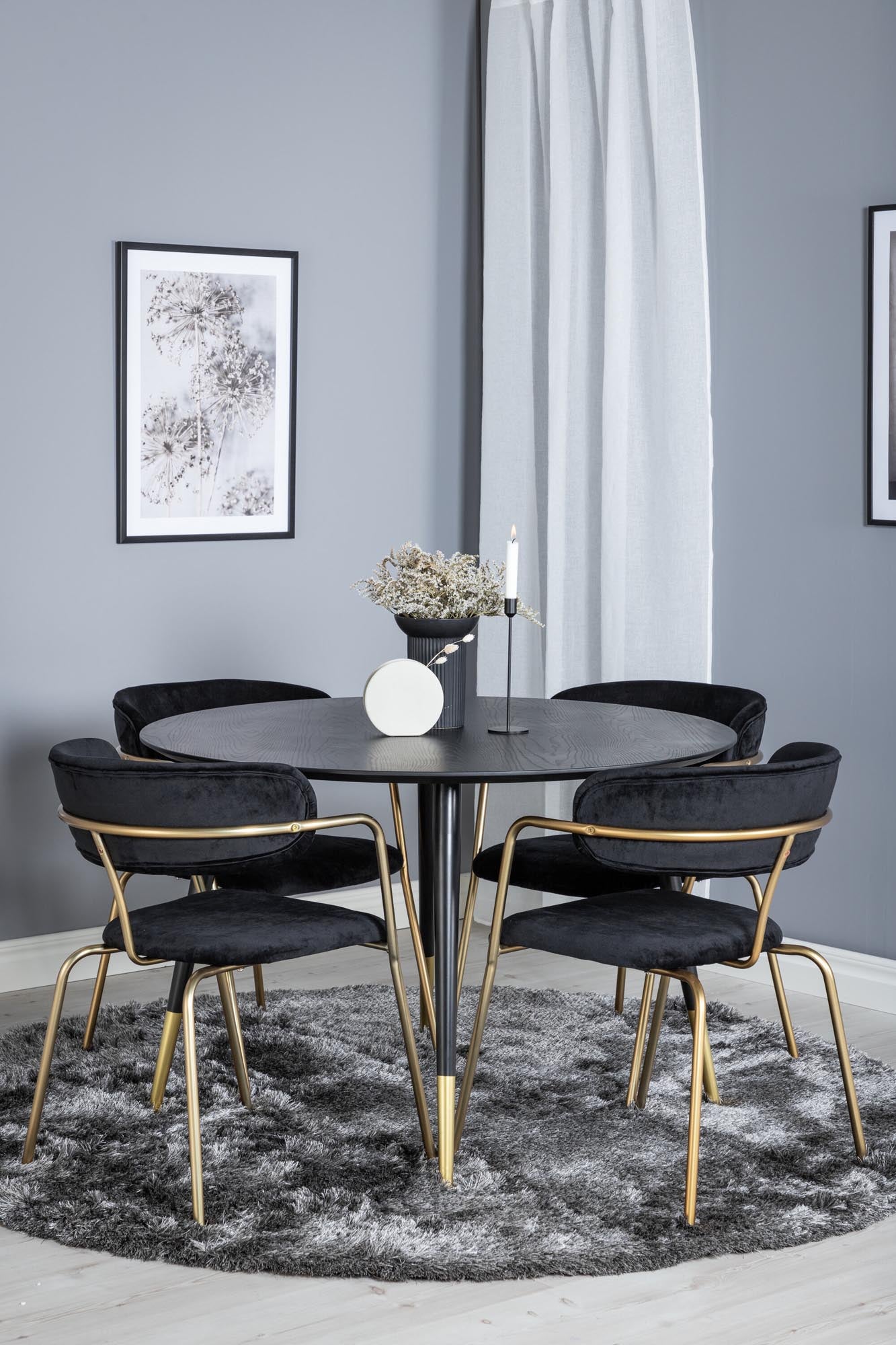 Dipp Esszimmerset + Arrow ⌀115cm/4St. in Schwarz / Gold präsentiert im Onlineshop von KAQTU Design AG. Esszimmerset ist von Venture Home