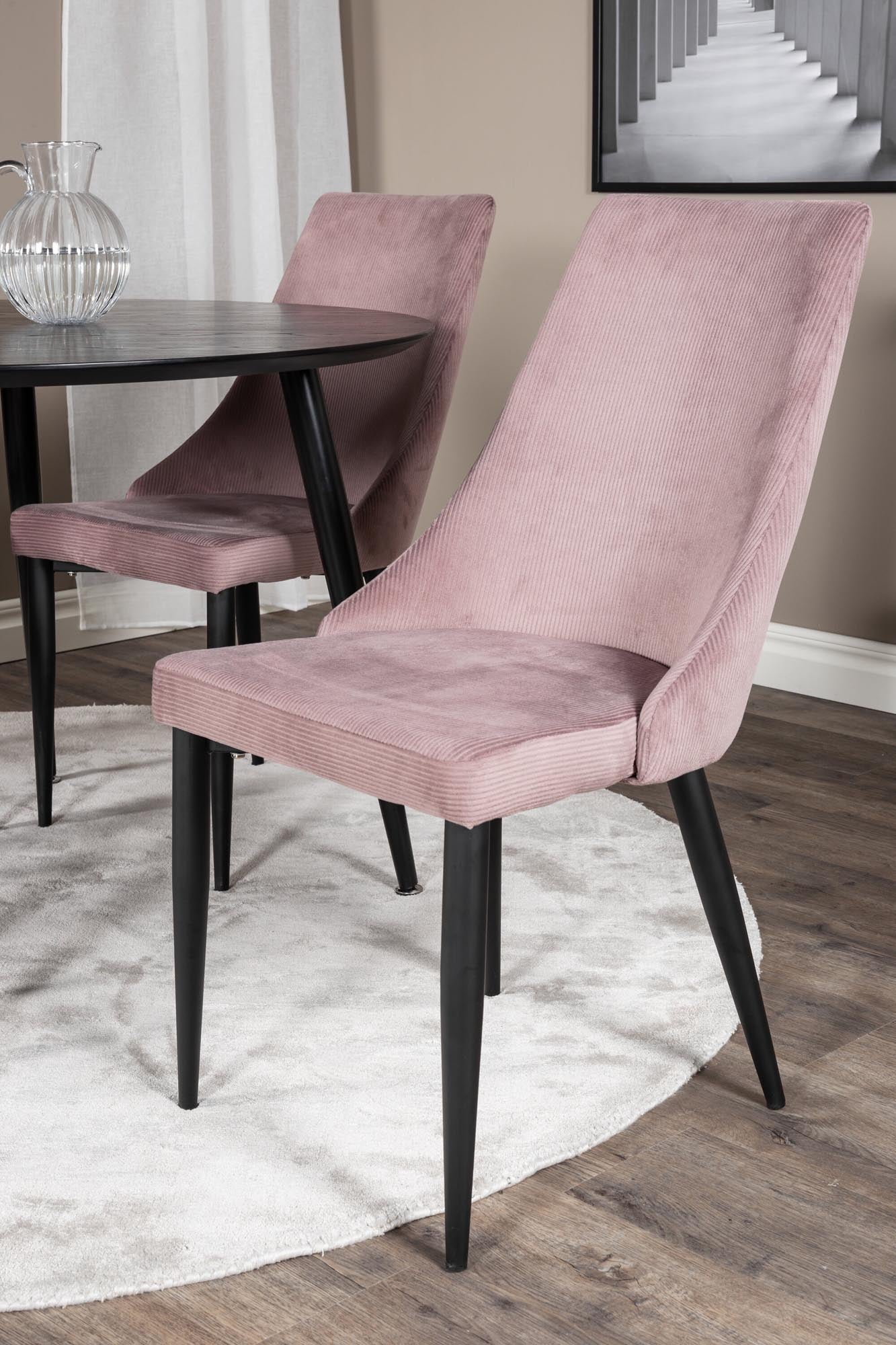 Stilvolles Dipp Esszimmerset + Leone mit 115 cm Tisch und 4 bequemen Stühlen. Ideal für gesellige Abende und elegantes Ambiente.