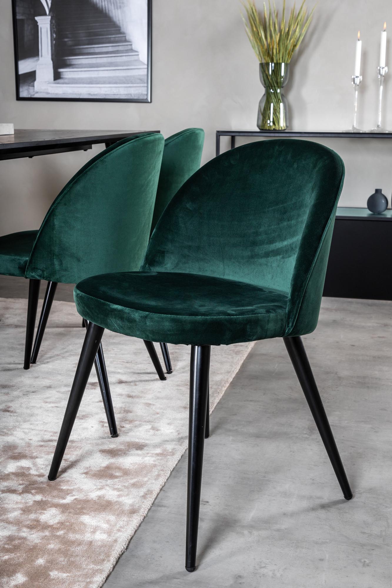 Dipp Esszimmerset + Velvet 180cm/6St. in Schwarz / Grün präsentiert im Onlineshop von KAQTU Design AG. Esszimmerset ist von Venture Home