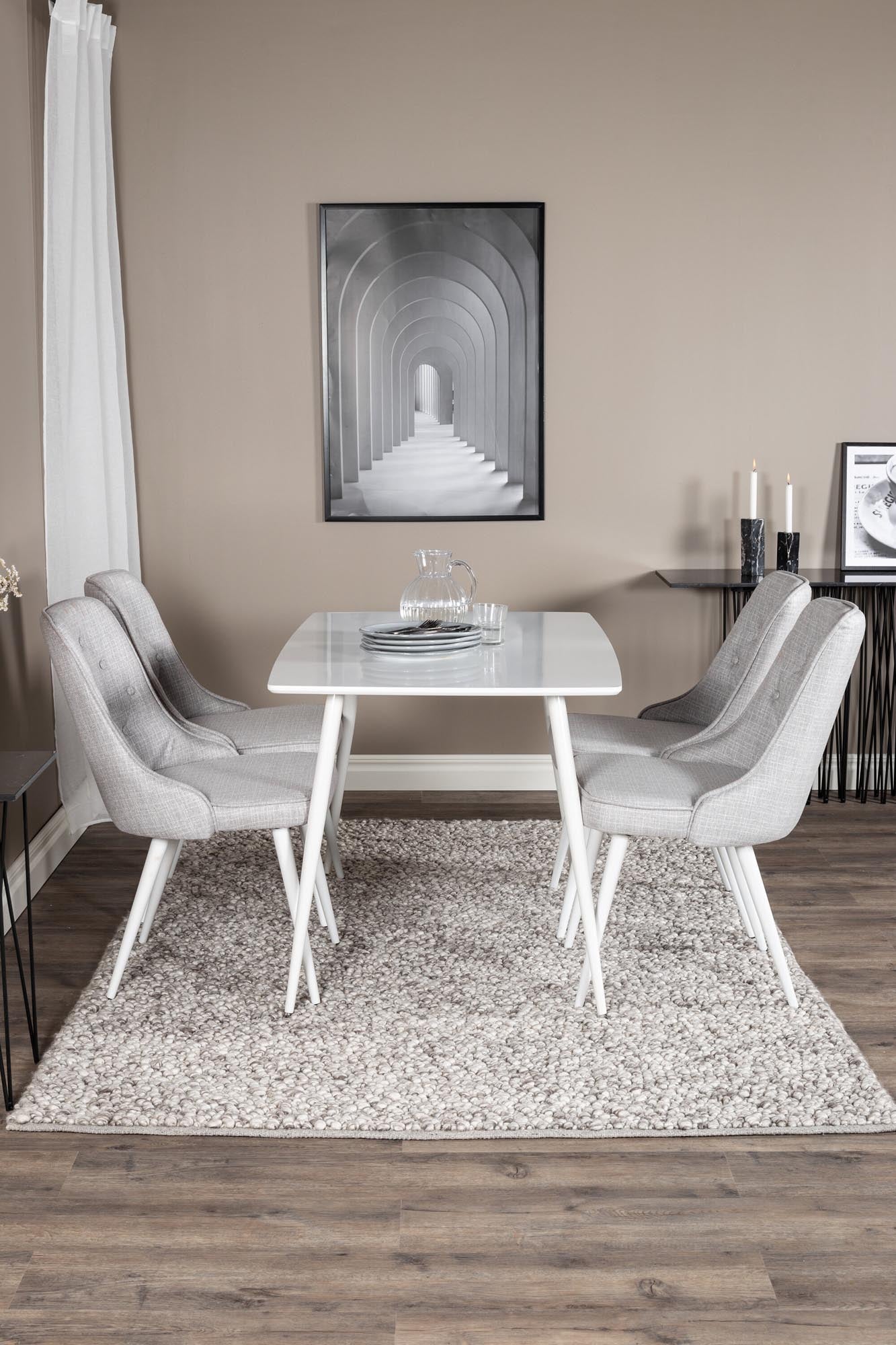 Stilvolles Esszimmerset mit 120 cm Tisch und 4 luxuriösen Velvet Deluxe Stühlen. Ideal für festliche Anlässe und gemütliche Abende.