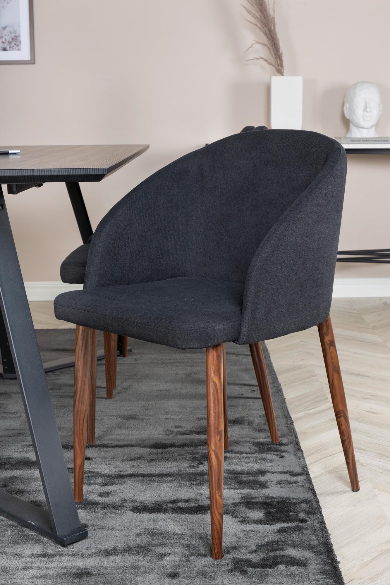 Stilvolles Marina Esszimmerset 180cm mit 6 Stühlen von Venture Home.