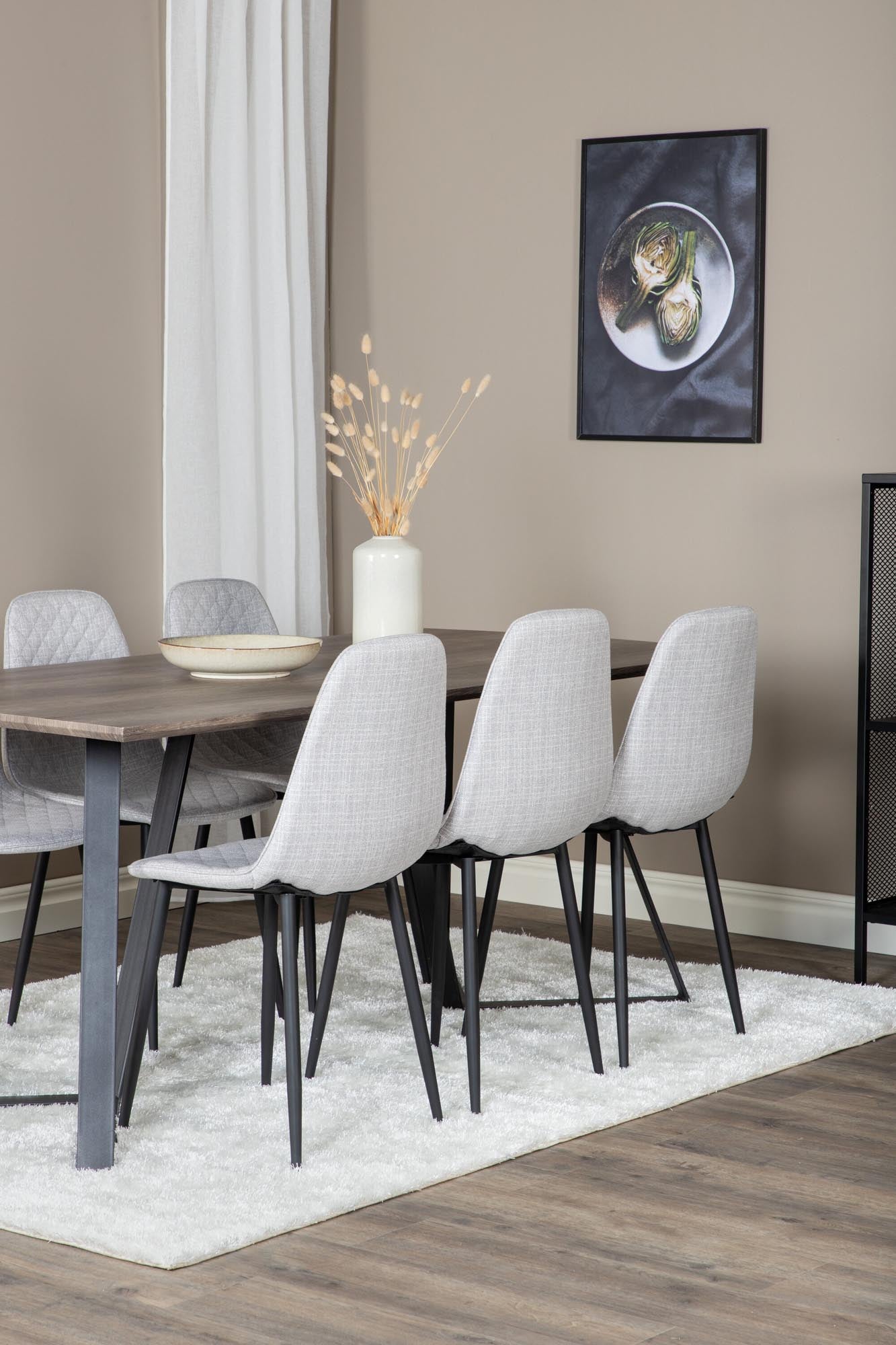 Marina Esszimmerset von Venture Home: 180cm langer Tisch mit 6 Stühlen, modernes Design, ideal für stilvolle Wohnräume.