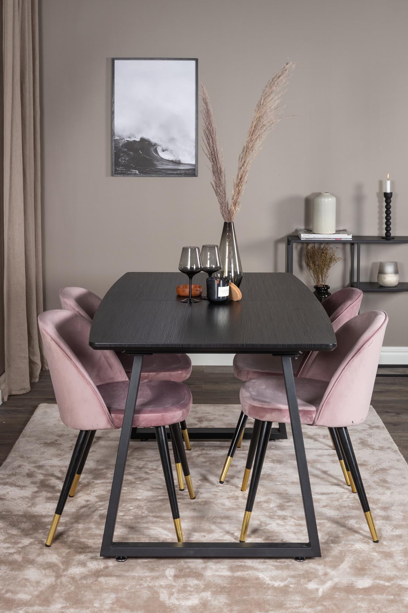 Inca Esszimmerset: Eleganter, ausziehbarer Tisch (160 cm) mit luxuriösen Samt-Stühlen für unvergessliche Familienfeiern und stilvolle Anlässe.