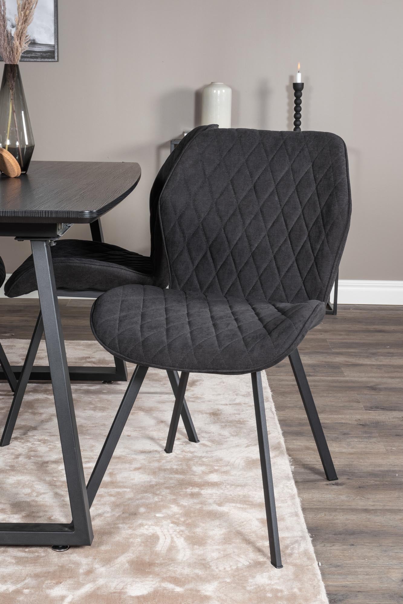 Inca Esszimmerset ausziehbar (Gemma) 160cm/4St. in Schwarz präsentiert im Onlineshop von KAQTU Design AG. Esszimmerset ist von Venture Home