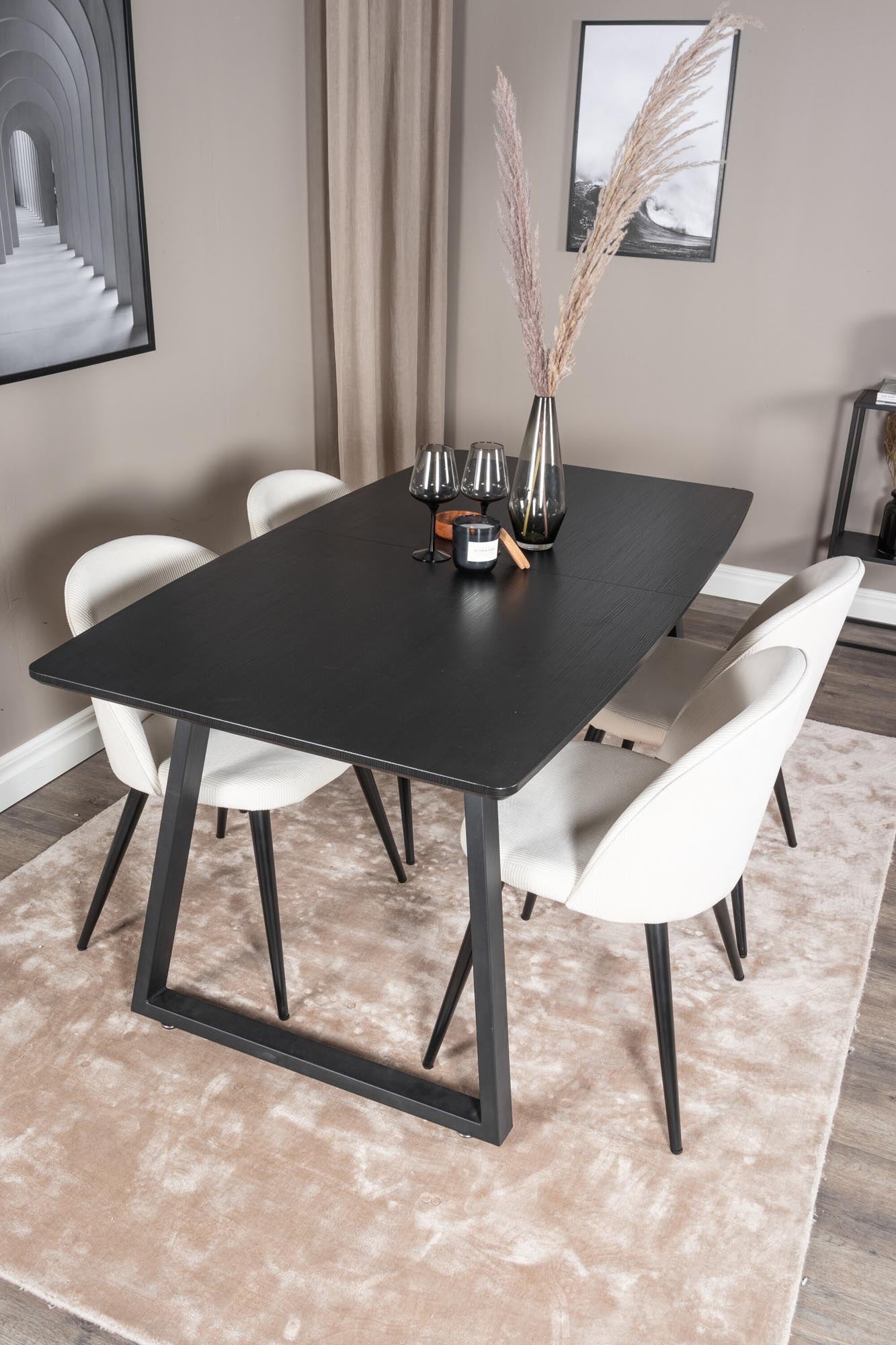 Inca Esszimmerset: Ausziehbar, samtig, für elegante Dinnerabende.