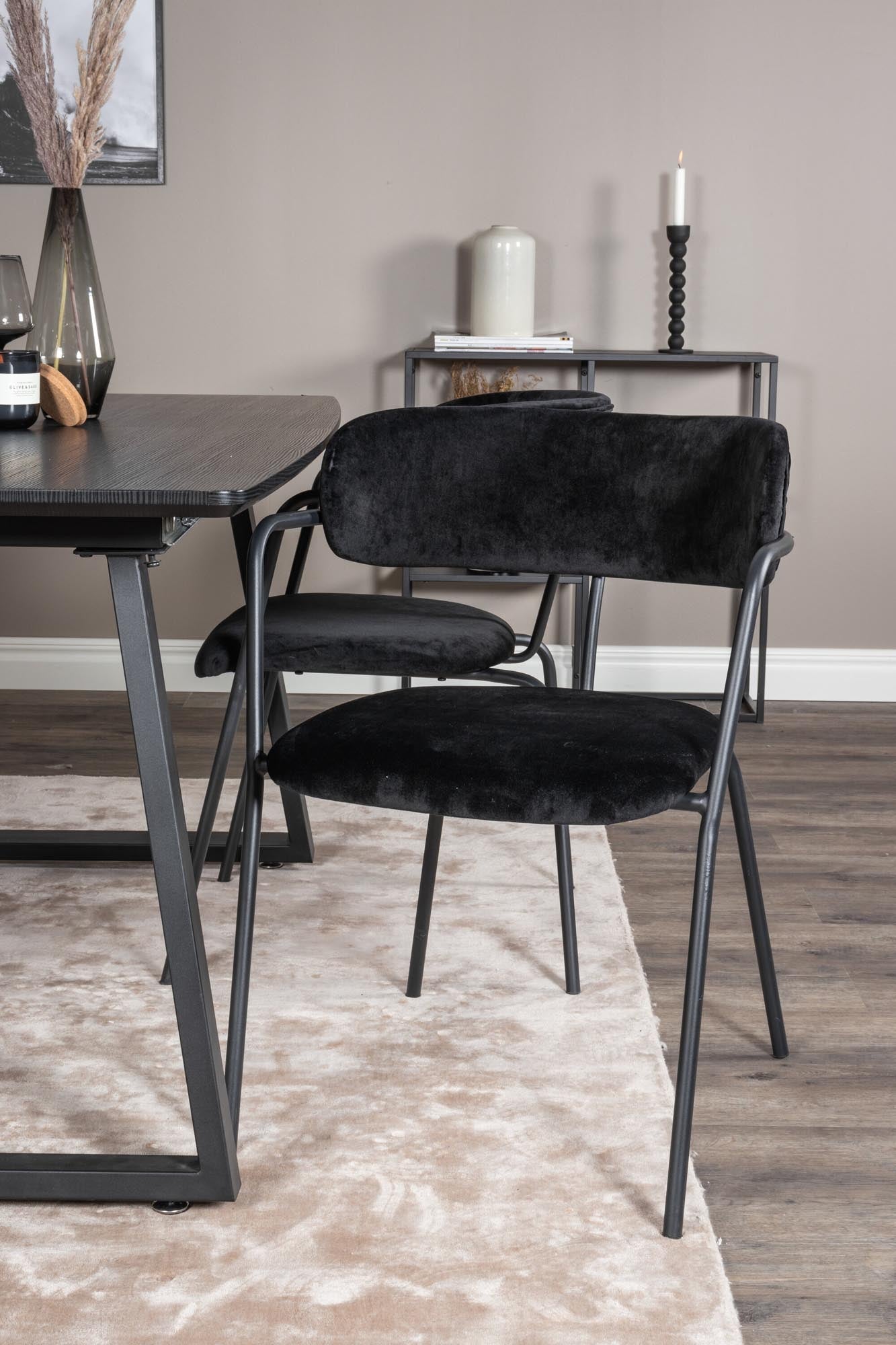Inca Esszimmerset ausziehbar (Arrow) 160cm/4St. in Schwarz präsentiert im Onlineshop von KAQTU Design AG. Esszimmerset ist von Venture Home