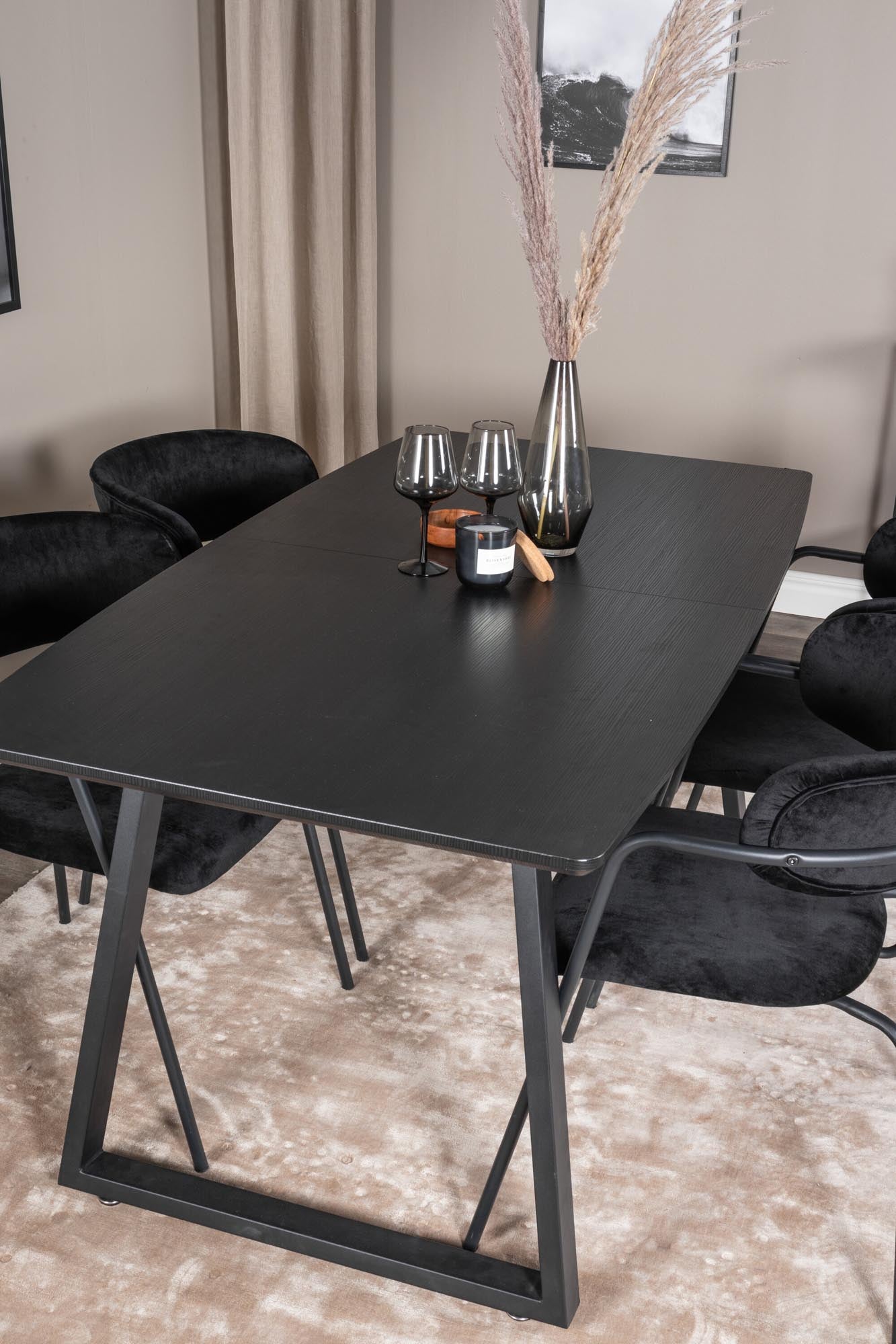 Inca Esszimmerset ausziehbar (Arrow) 160cm/4St. in Schwarz präsentiert im Onlineshop von KAQTU Design AG. Esszimmerset ist von Venture Home