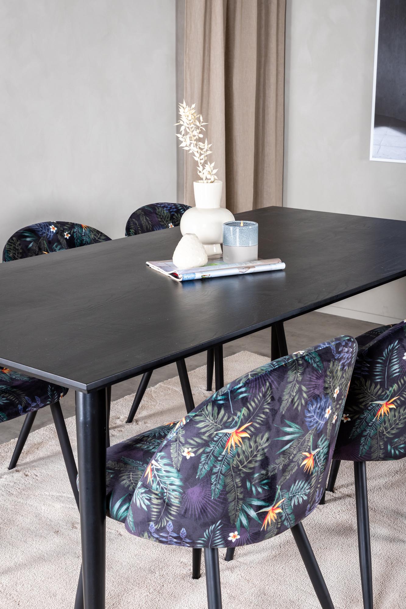 Dipp Esszimmerset + Velvet 180cm/6St. in Schwarz präsentiert im Onlineshop von KAQTU Design AG. Esszimmerset ist von Venture Home