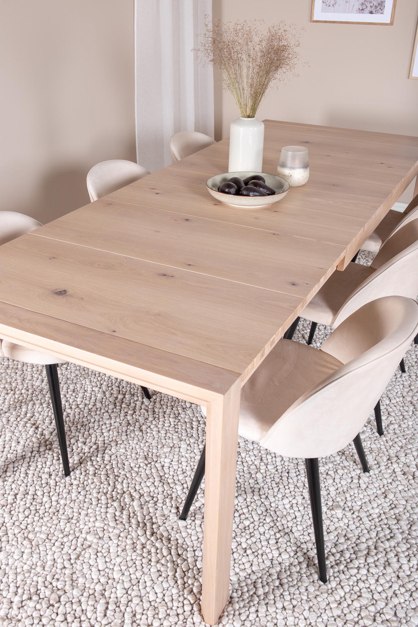 Slider Esszimmerset ausziehbar + Velvet 170cm/6St. in Beige, Schwarz präsentiert im Onlineshop von KAQTU Design AG. Esszimmerset ist von Venture Home